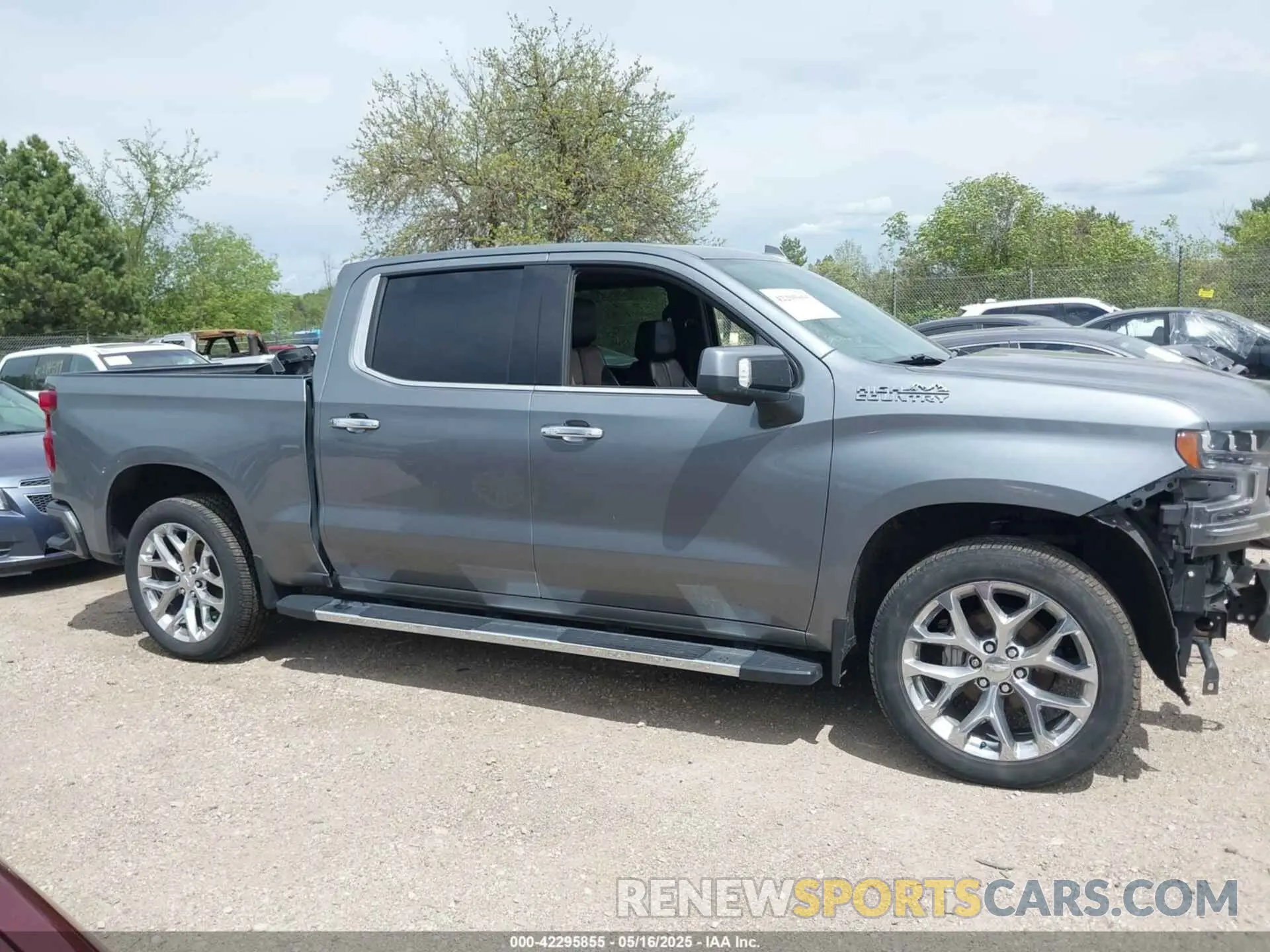 14 Photograph of a damaged car 3GCUYHED8LG110816 CHEVROLET SILVERADO 1500 2020