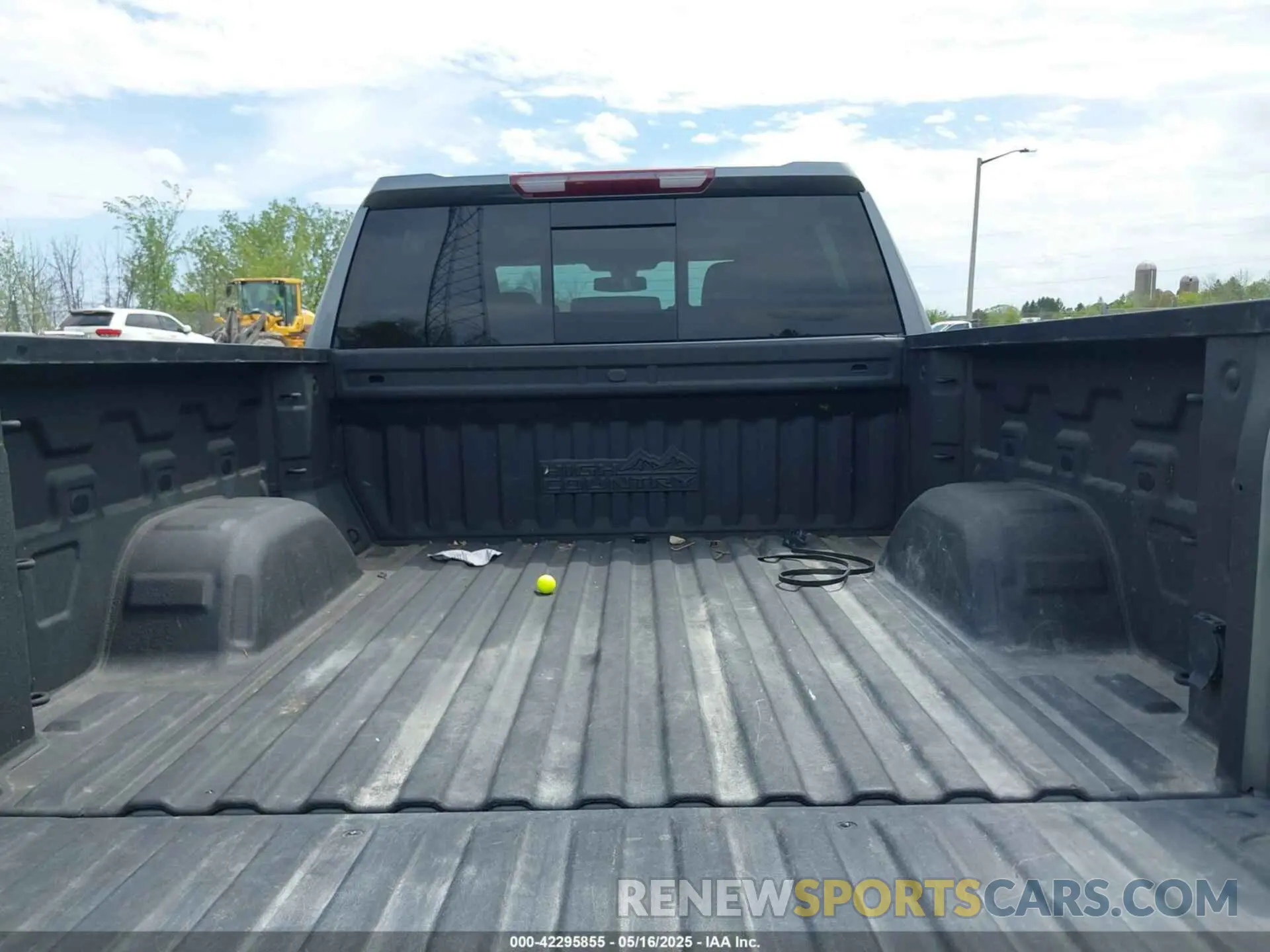 17 Photograph of a damaged car 3GCUYHED8LG110816 CHEVROLET SILVERADO 1500 2020