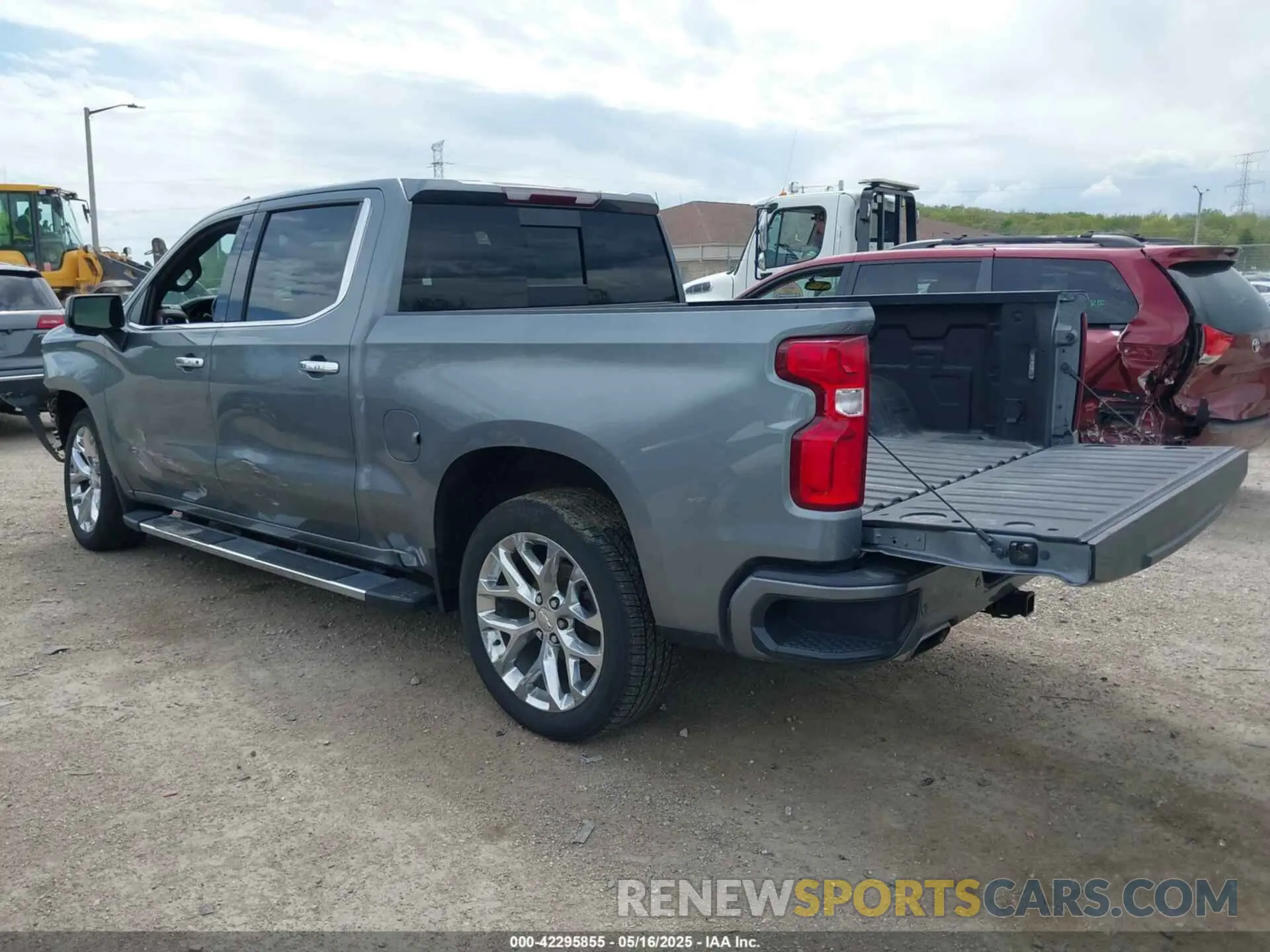 3 Photograph of a damaged car 3GCUYHED8LG110816 CHEVROLET SILVERADO 1500 2020