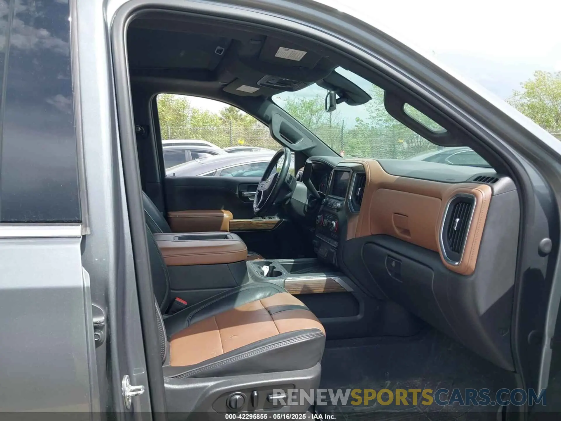 5 Photograph of a damaged car 3GCUYHED8LG110816 CHEVROLET SILVERADO 1500 2020