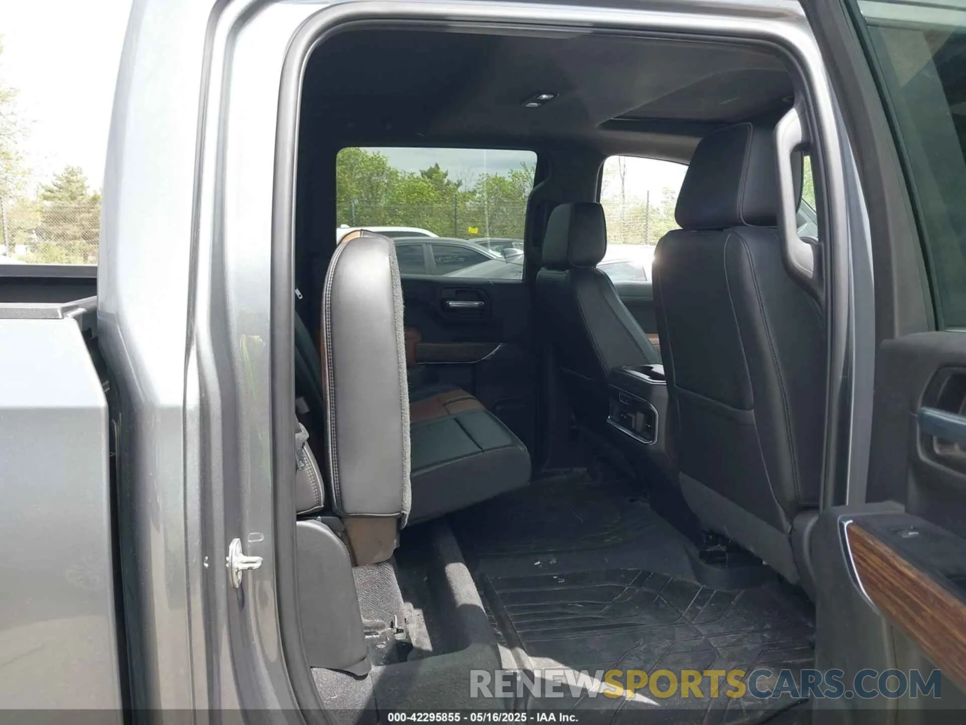 8 Photograph of a damaged car 3GCUYHED8LG110816 CHEVROLET SILVERADO 1500 2020