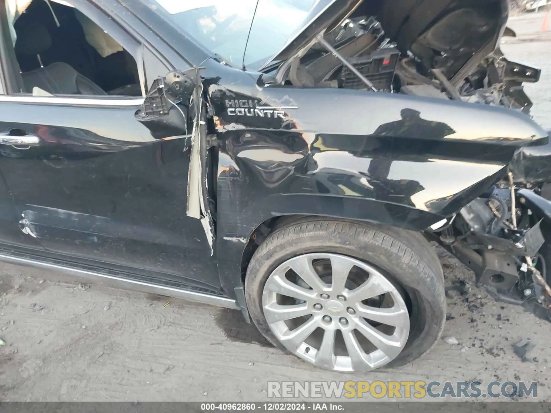 18 Photograph of a damaged car 3GCUYHEL1LG426016 CHEVROLET SILVERADO 1500 2020
