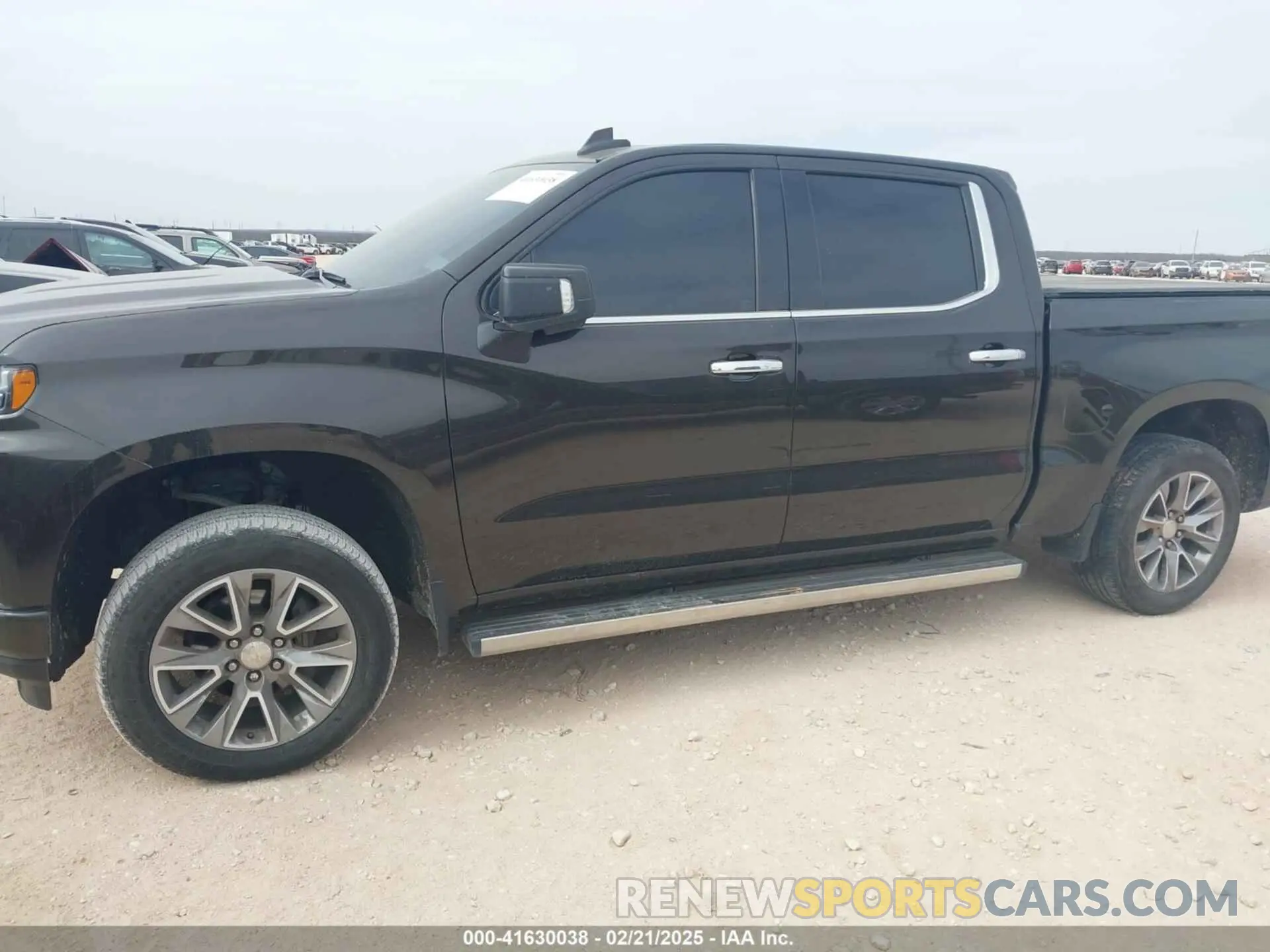 2 Photograph of a damaged car 3GCUYHEL9LG285602 CHEVROLET SILVERADO 1500 2020