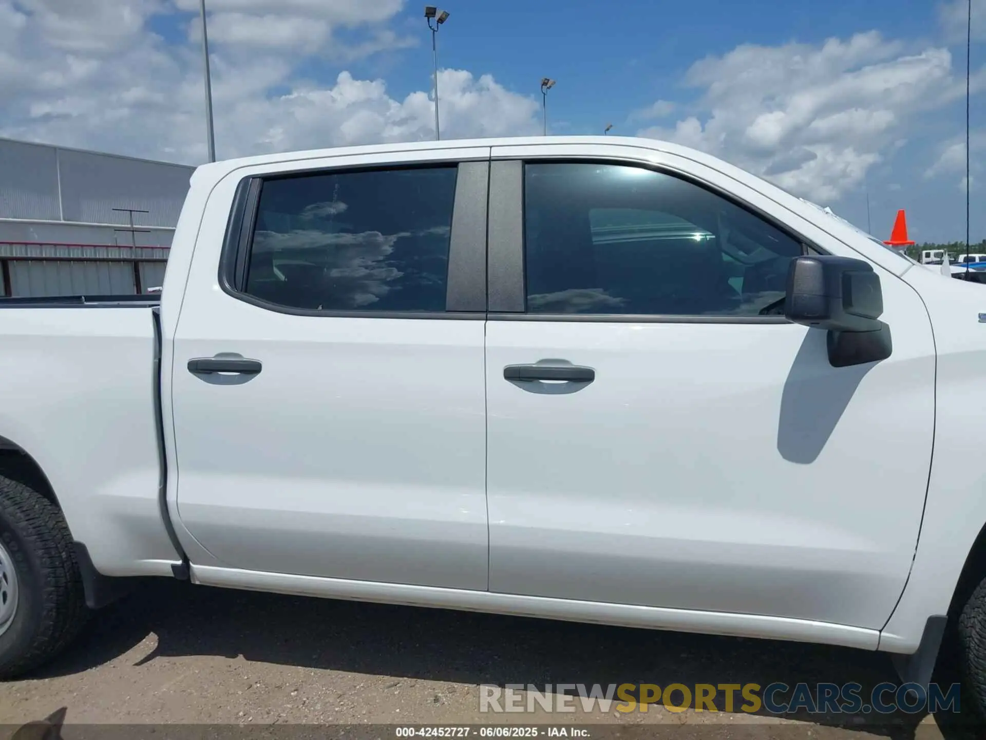 14 Photograph of a damaged car 1GCPWAEH4MZ240526 CHEVROLET SILVERADO 1500 2021