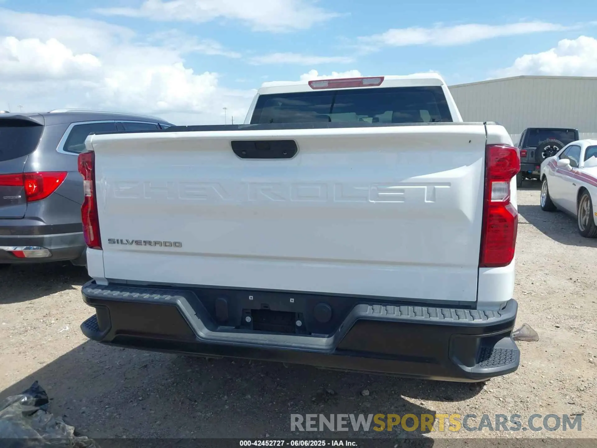 17 Photograph of a damaged car 1GCPWAEH4MZ240526 CHEVROLET SILVERADO 1500 2021