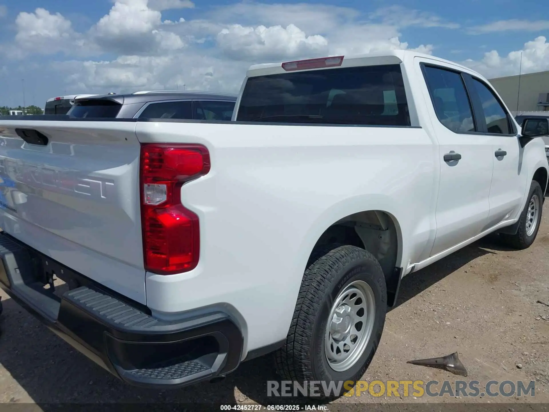 4 Photograph of a damaged car 1GCPWAEH4MZ240526 CHEVROLET SILVERADO 1500 2021