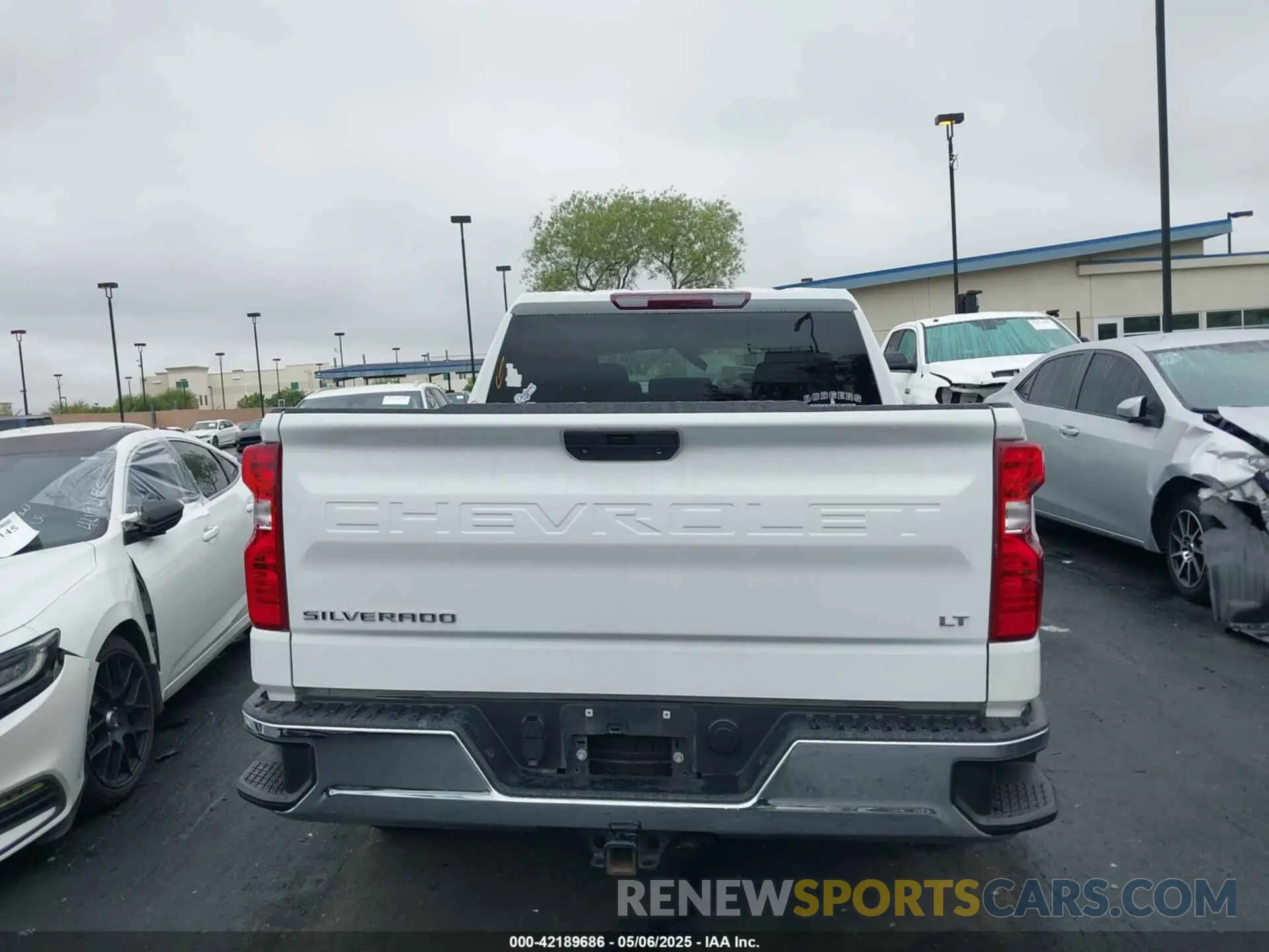 17 Photograph of a damaged car 1GCPWCED8MZ165256 CHEVROLET SILVERADO 1500 2021