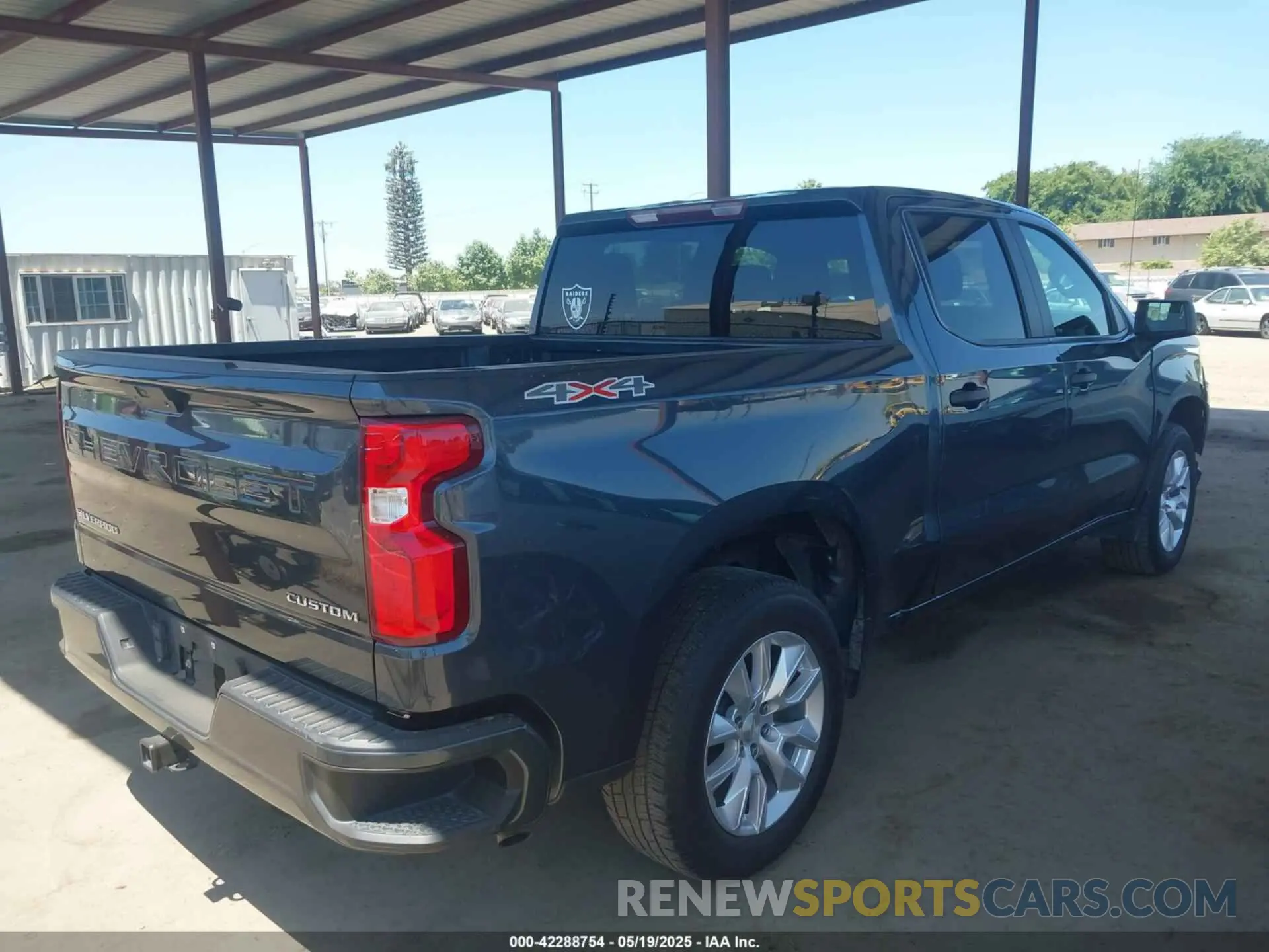 4 Photograph of a damaged car 1GCPYBEK2MZ340250 CHEVROLET SILVERADO 1500 2021