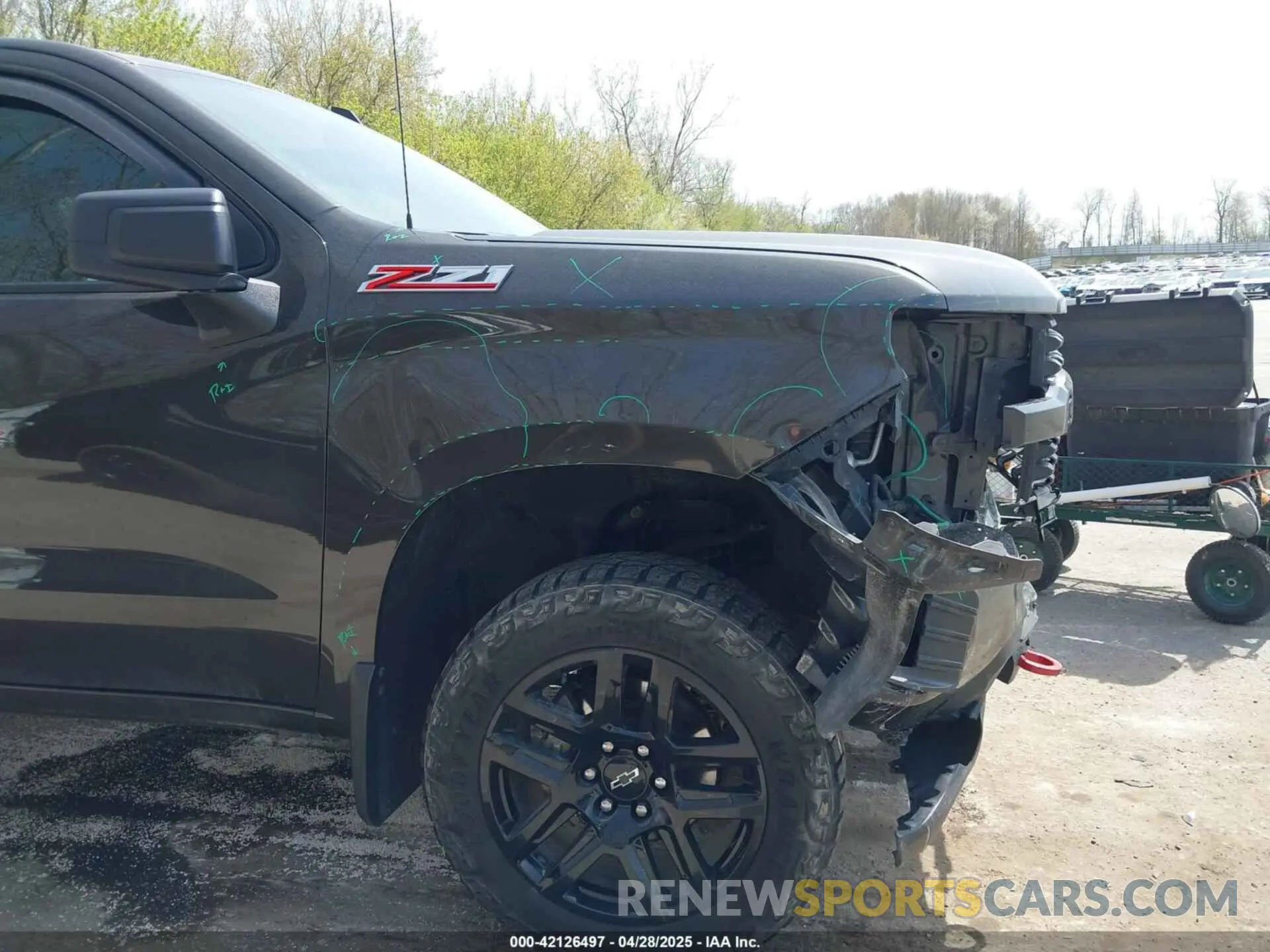 19 Photograph of a damaged car 1GCPYCEF1MZ271205 CHEVROLET SILVERADO 1500 2021