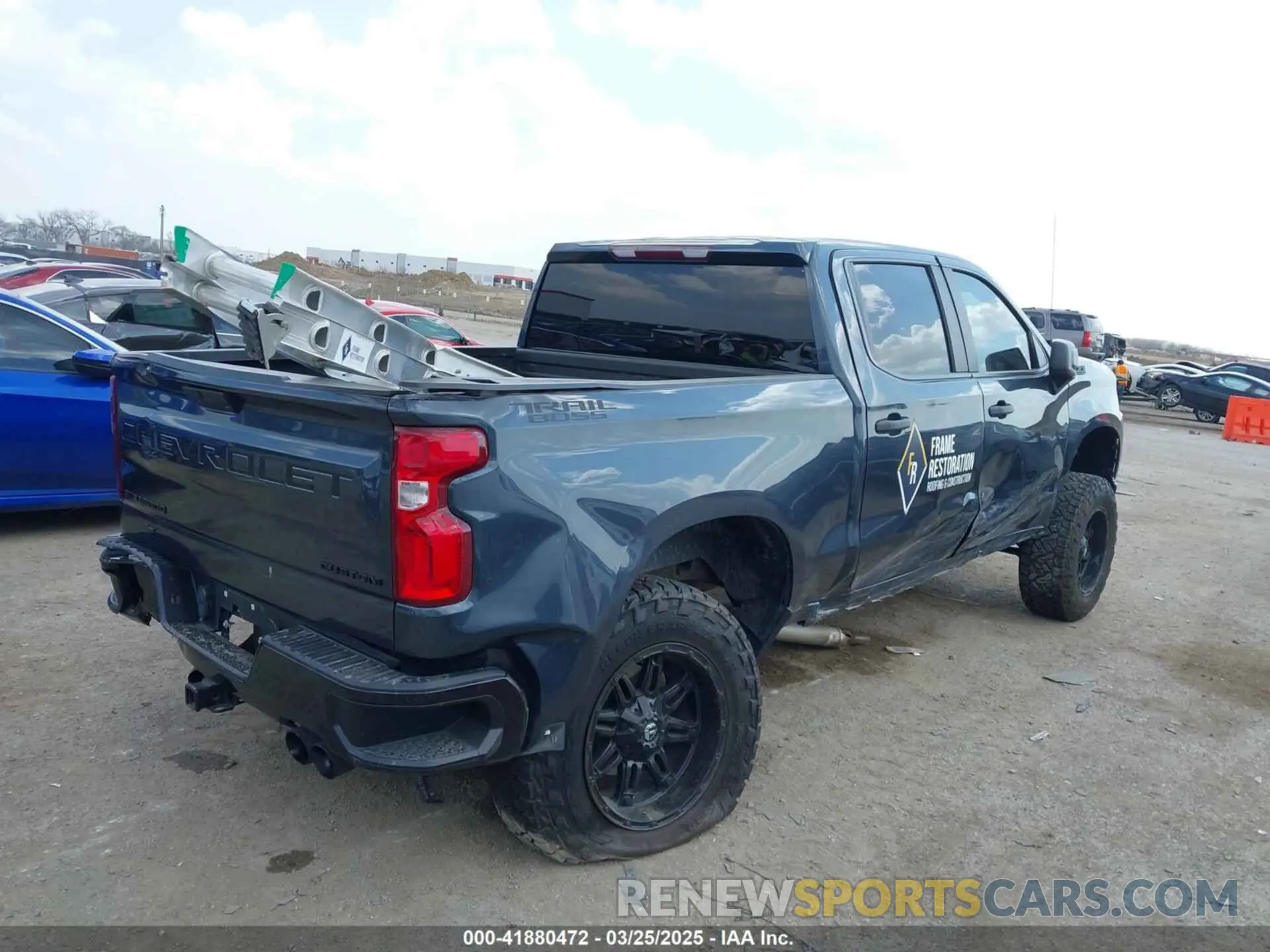 4 Photograph of a damaged car 1GCPYCEF3MZ393743 CHEVROLET SILVERADO 1500 2021