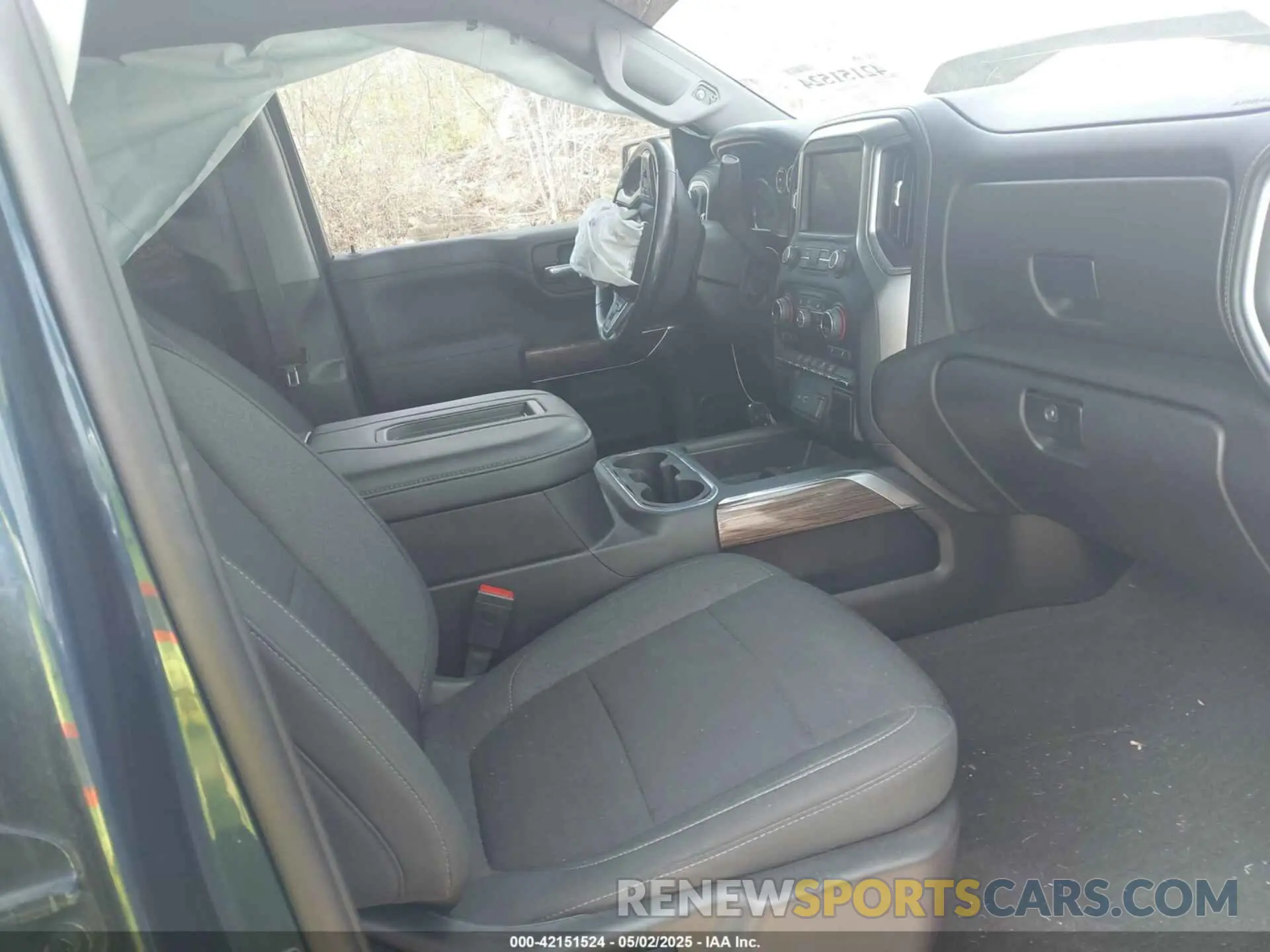 5 Photograph of a damaged car 1GCPYFED3MZ179593 CHEVROLET SILVERADO 1500 2021