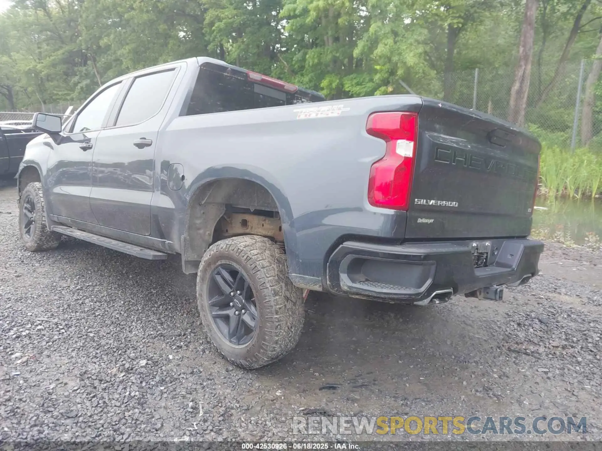 3 Photograph of a damaged car 1GCPYFED3MZ227951 CHEVROLET SILVERADO 1500 2021