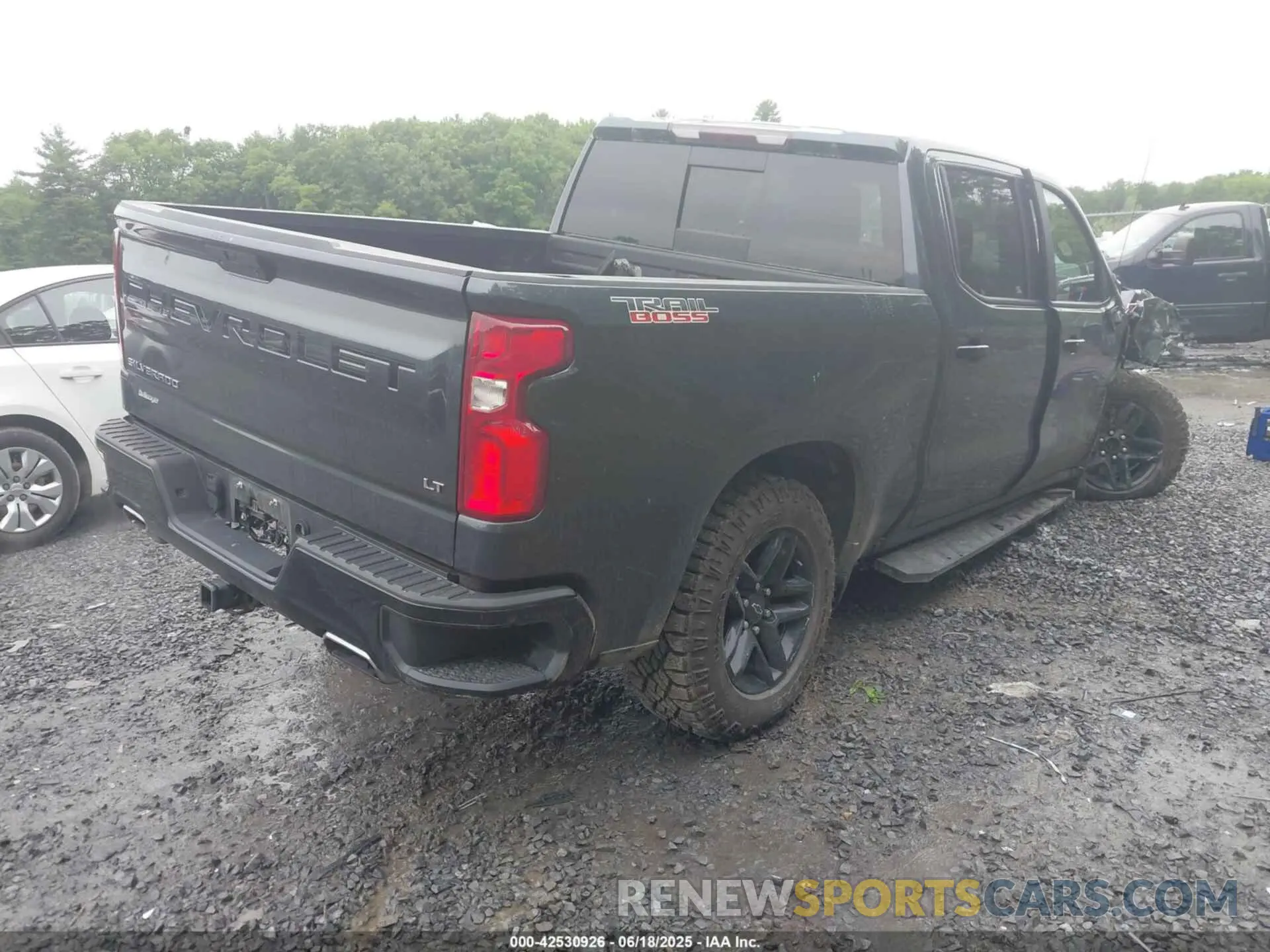 4 Photograph of a damaged car 1GCPYFED3MZ227951 CHEVROLET SILVERADO 1500 2021