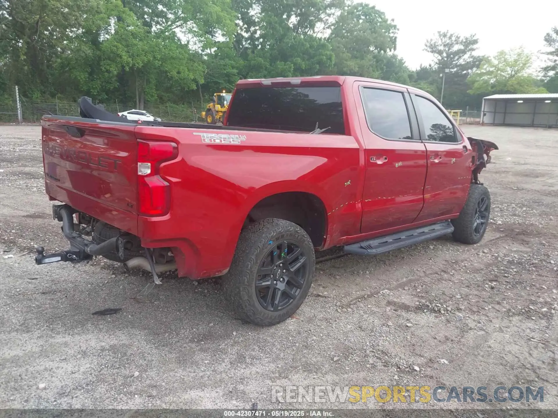 4 Photograph of a damaged car 1GCPYFED3MZ402442 CHEVROLET SILVERADO 1500 2021