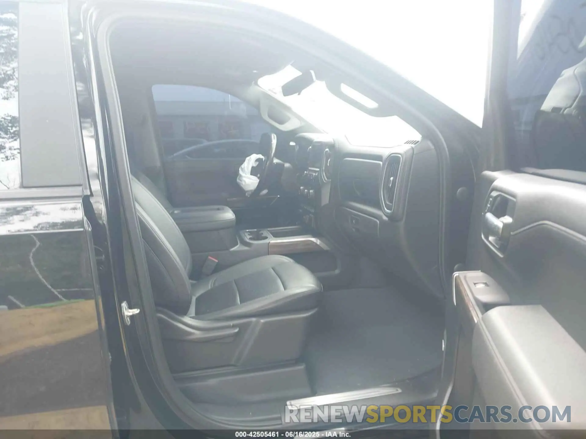 5 Photograph of a damaged car 1GCPYFED8MZ208280 CHEVROLET SILVERADO 1500 2021