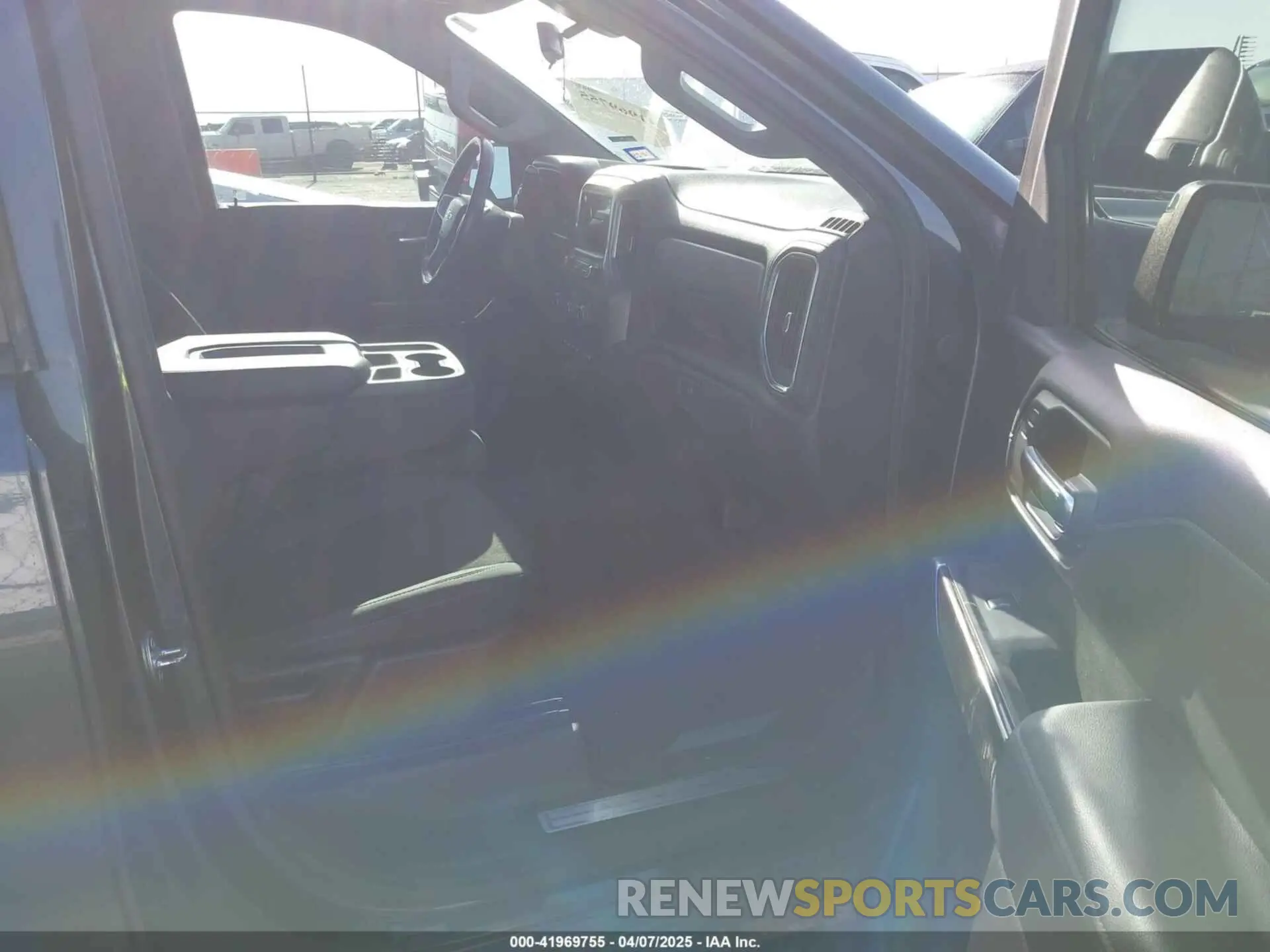 5 Photograph of a damaged car 1GCRWCEK5MZ117088 CHEVROLET SILVERADO 1500 2021
