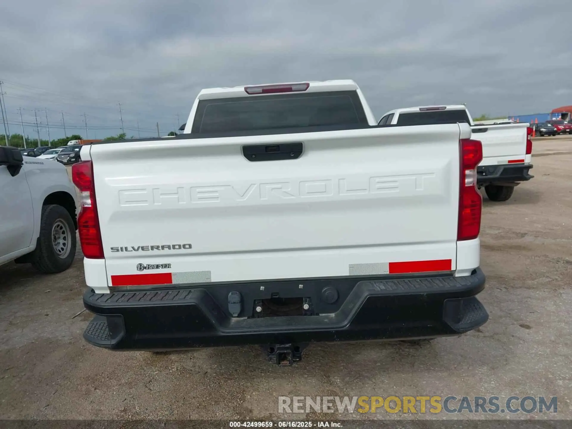 16 Photograph of a damaged car 1GCRYAEF0MZ218153 CHEVROLET SILVERADO 1500 2021