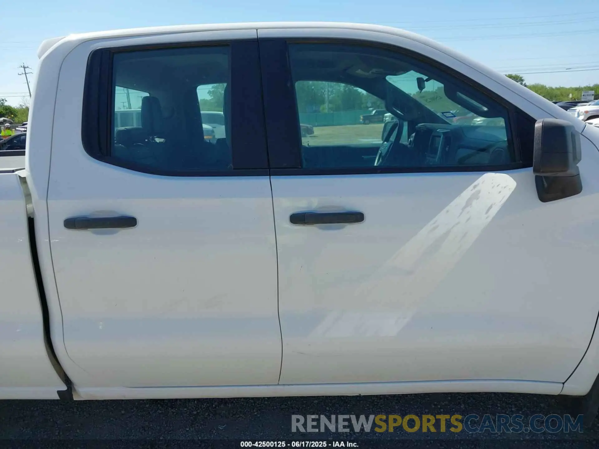 13 Photograph of a damaged car 1GCRYAEF1MZ218873 CHEVROLET SILVERADO 1500 2021