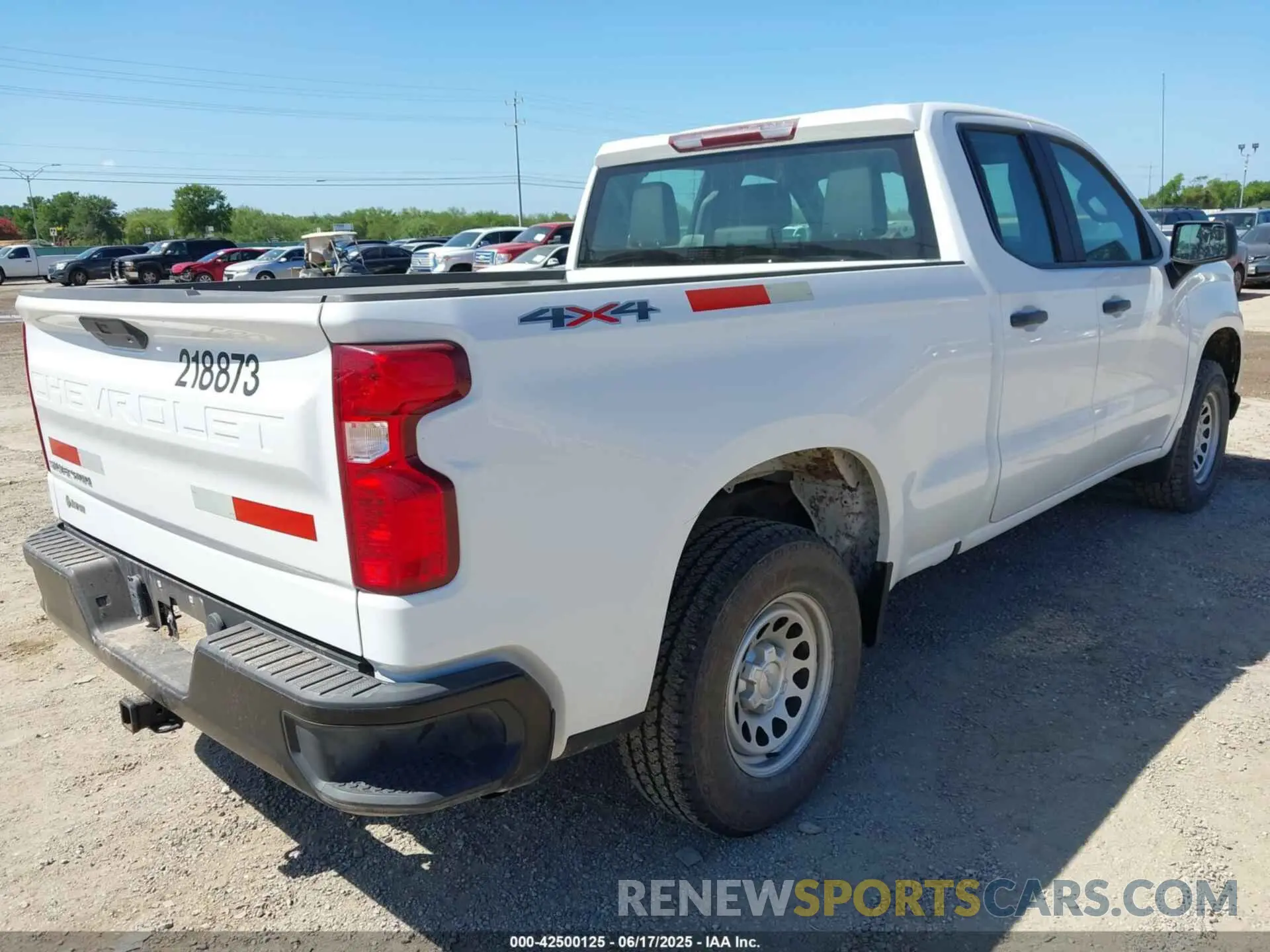 4 Photograph of a damaged car 1GCRYAEF1MZ218873 CHEVROLET SILVERADO 1500 2021