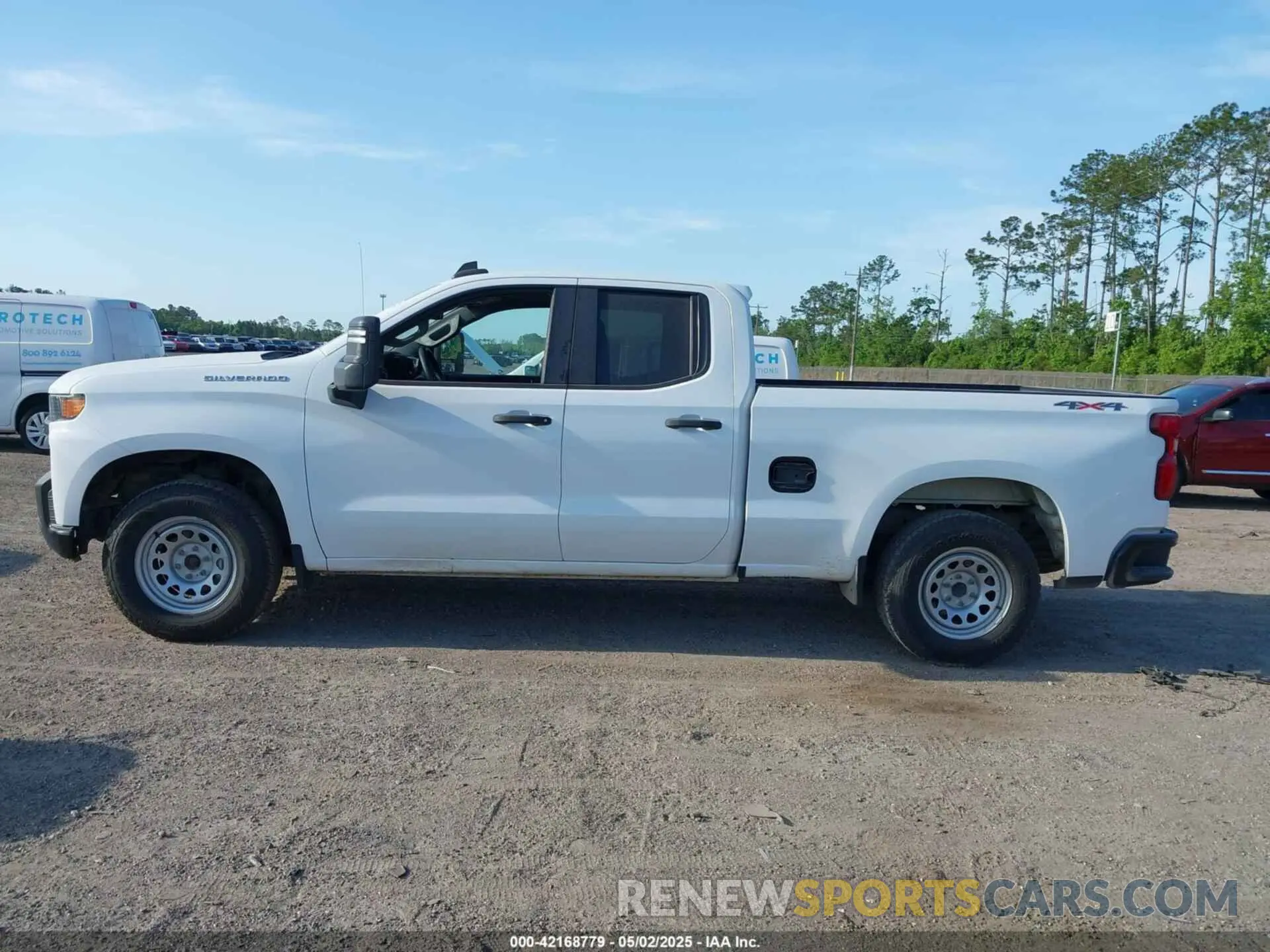 14 Photograph of a damaged car 1GCRYAEF2MZ135727 CHEVROLET SILVERADO 1500 2021