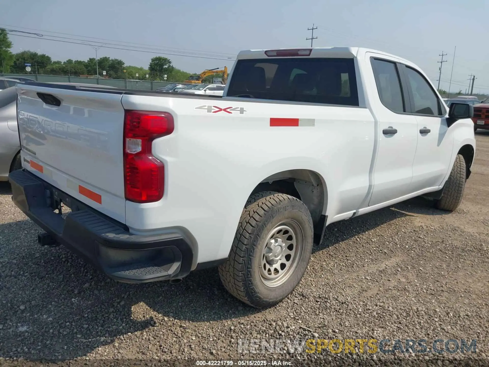 4 Photograph of a damaged car 1GCRYAEF2MZ211124 CHEVROLET SILVERADO 1500 2021