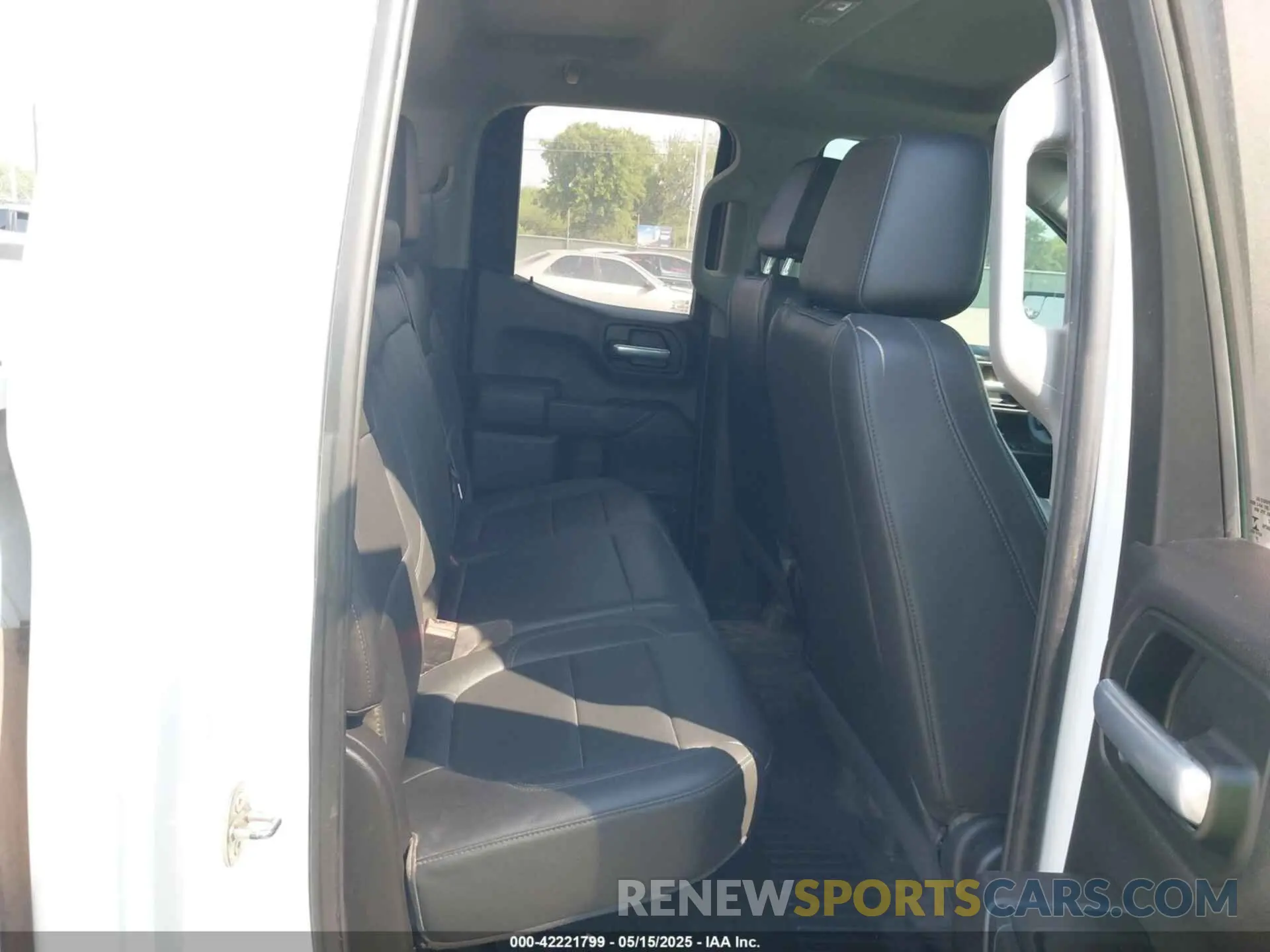 8 Photograph of a damaged car 1GCRYAEF2MZ211124 CHEVROLET SILVERADO 1500 2021