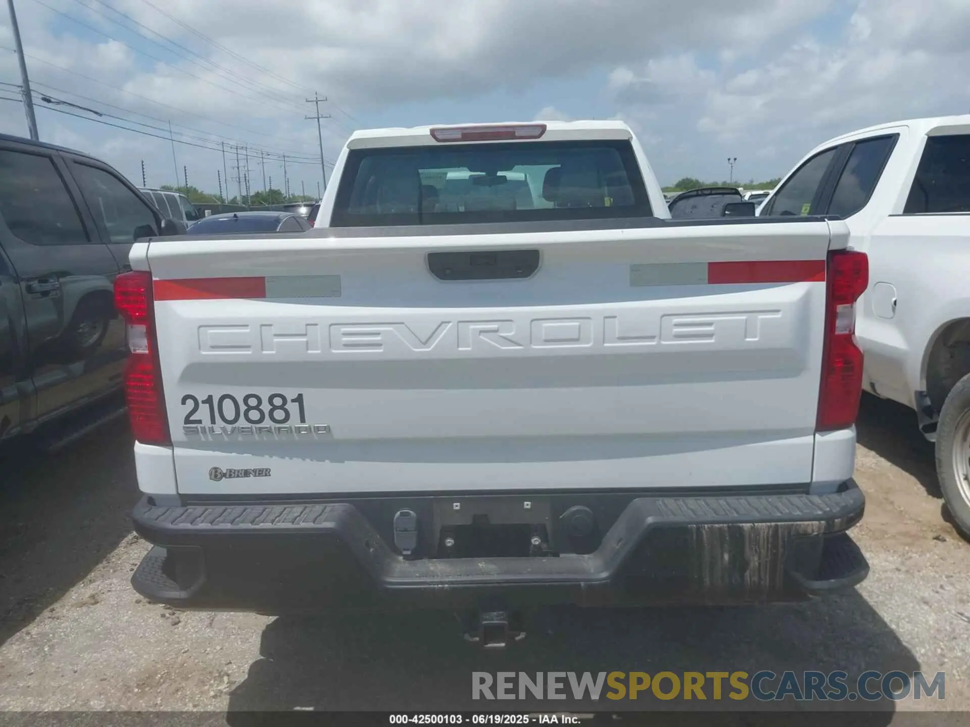 16 Photograph of a damaged car 1GCRYAEF4MZ210881 CHEVROLET SILVERADO 1500 2021