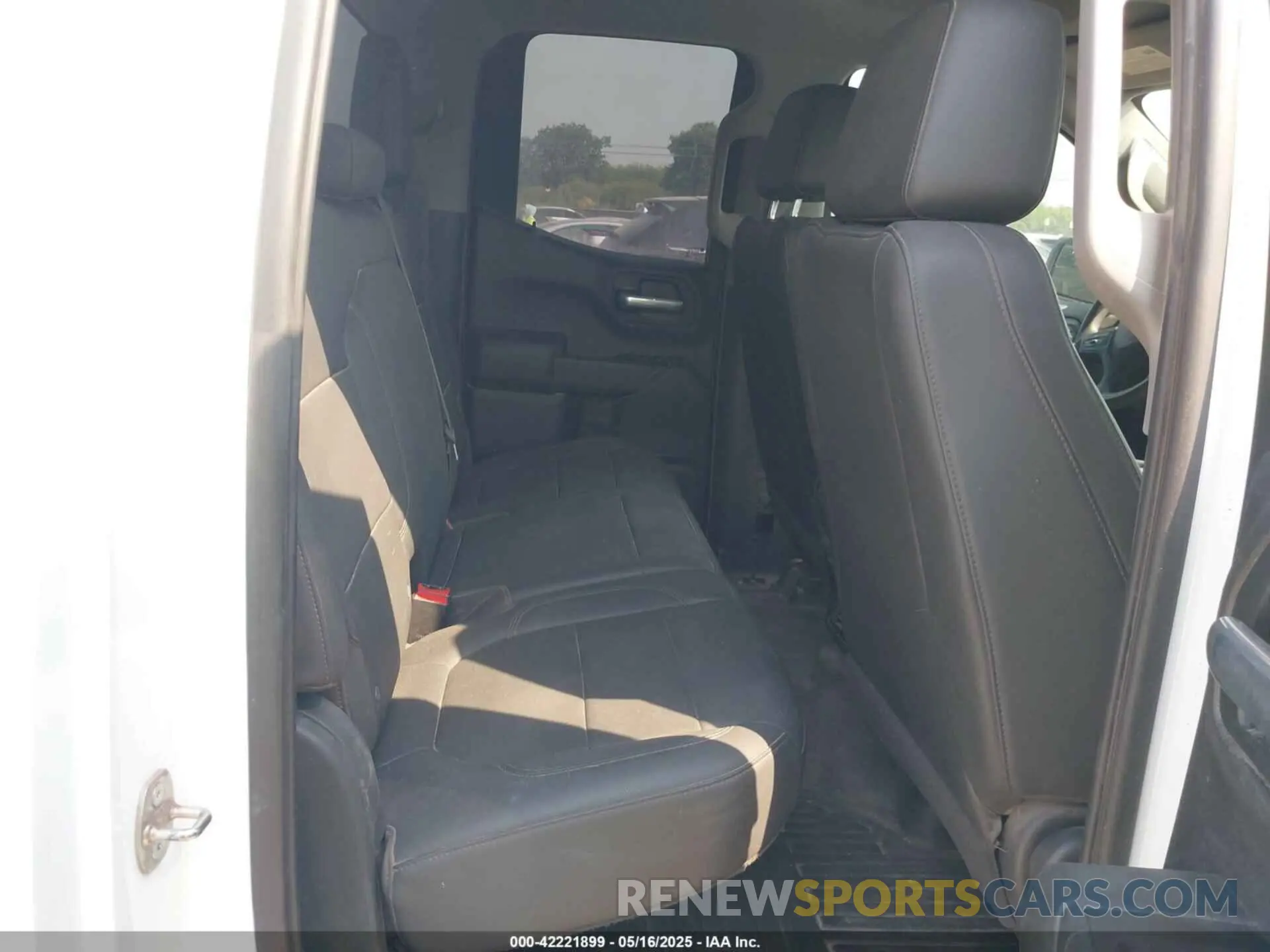 8 Photograph of a damaged car 1GCRYAEF5MZ218018 CHEVROLET SILVERADO 1500 2021