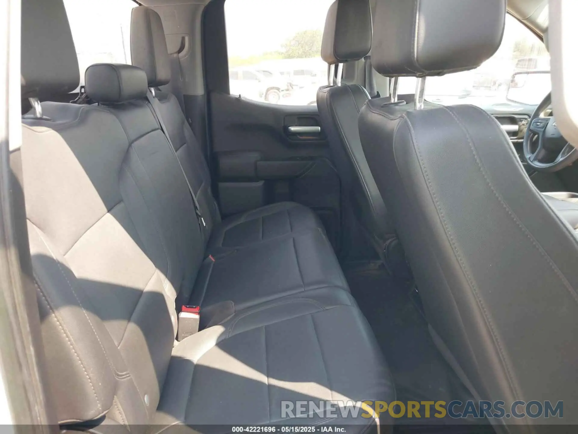 8 Photograph of a damaged car 1GCRYAEF6MZ209943 CHEVROLET SILVERADO 1500 2021