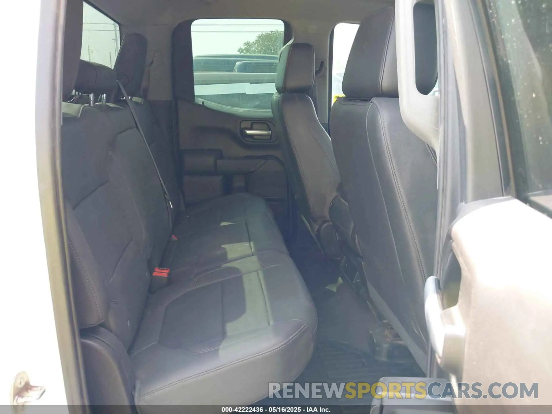 8 Photograph of a damaged car 1GCRYAEF6MZ216391 CHEVROLET SILVERADO 1500 2021