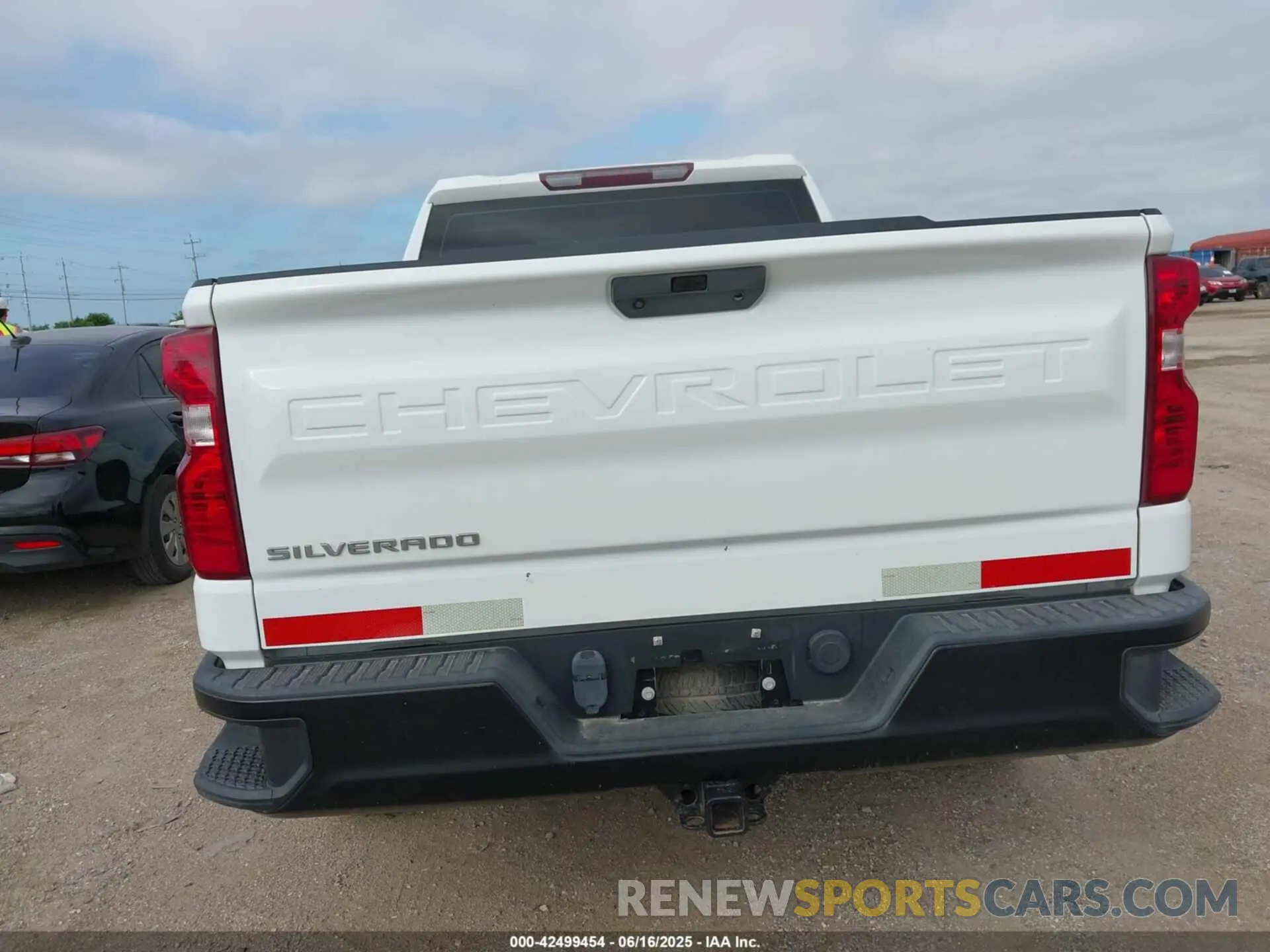 16 Photograph of a damaged car 1GCRYAEFXMZ217740 CHEVROLET SILVERADO 1500 2021