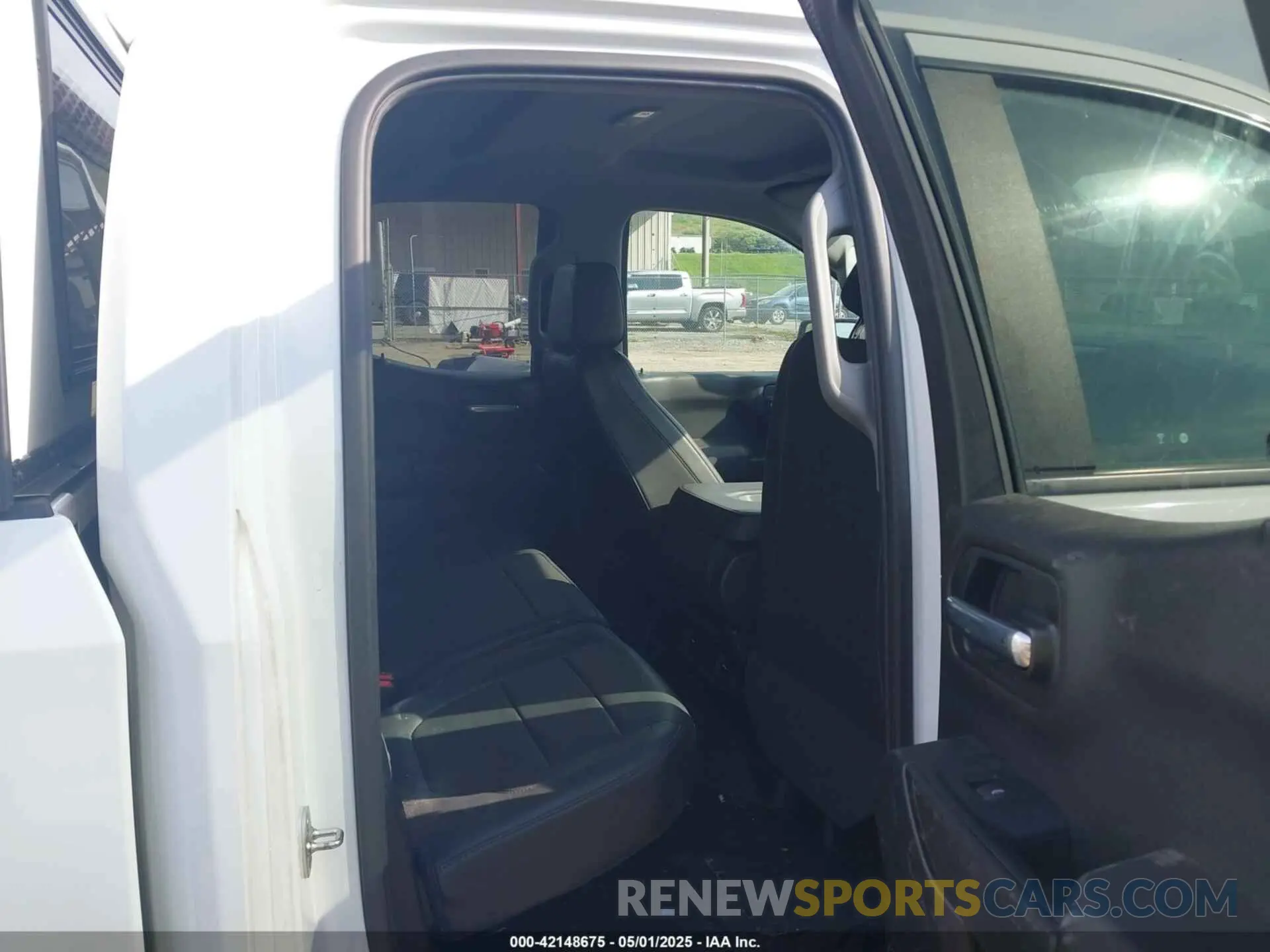 8 Photograph of a damaged car 1GCRYAEK3MZ372675 CHEVROLET SILVERADO 1500 2021