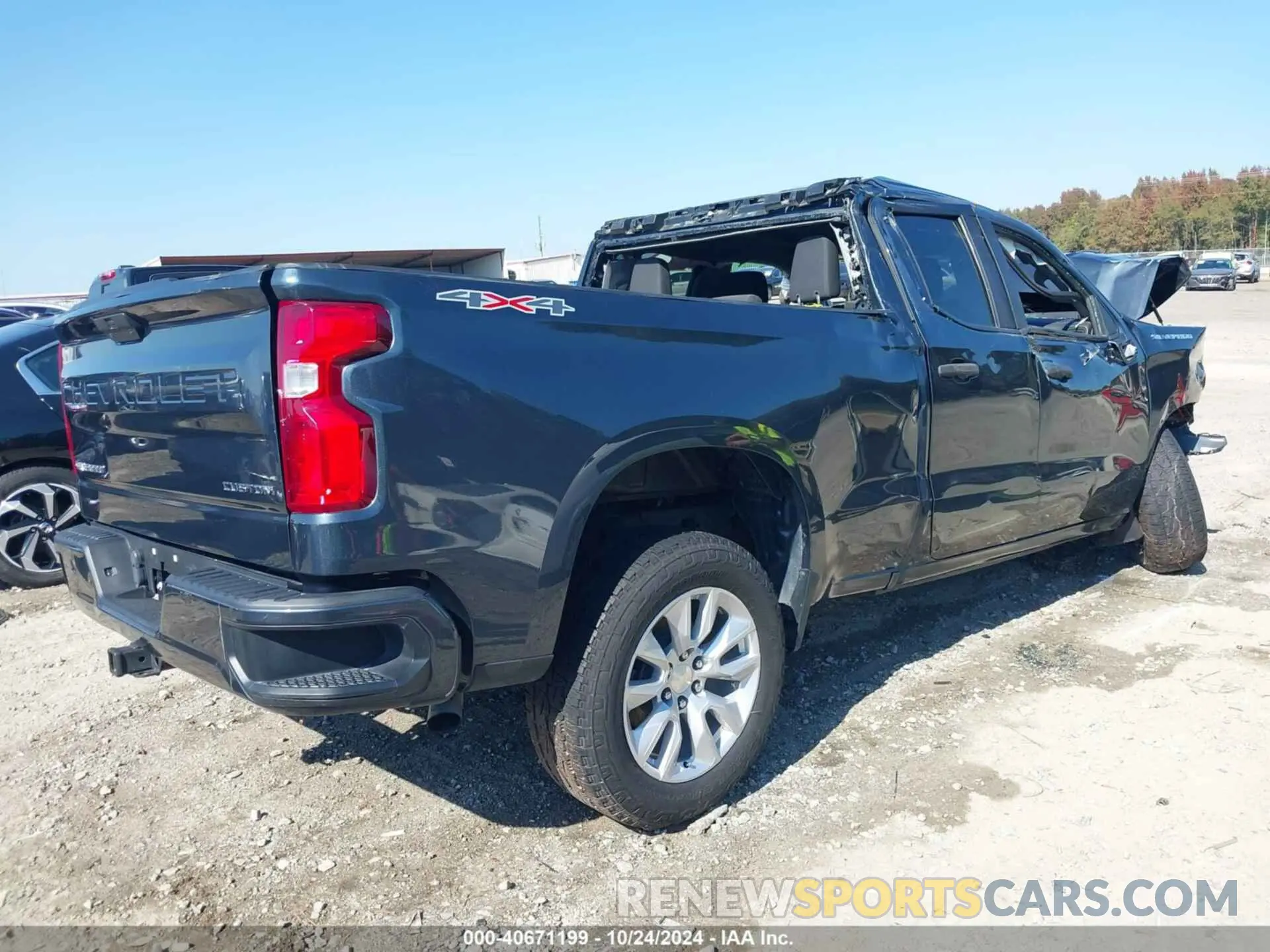 4 Photograph of a damaged car 1GCRYBEK1MZ317390 CHEVROLET SILVERADO 1500 2021