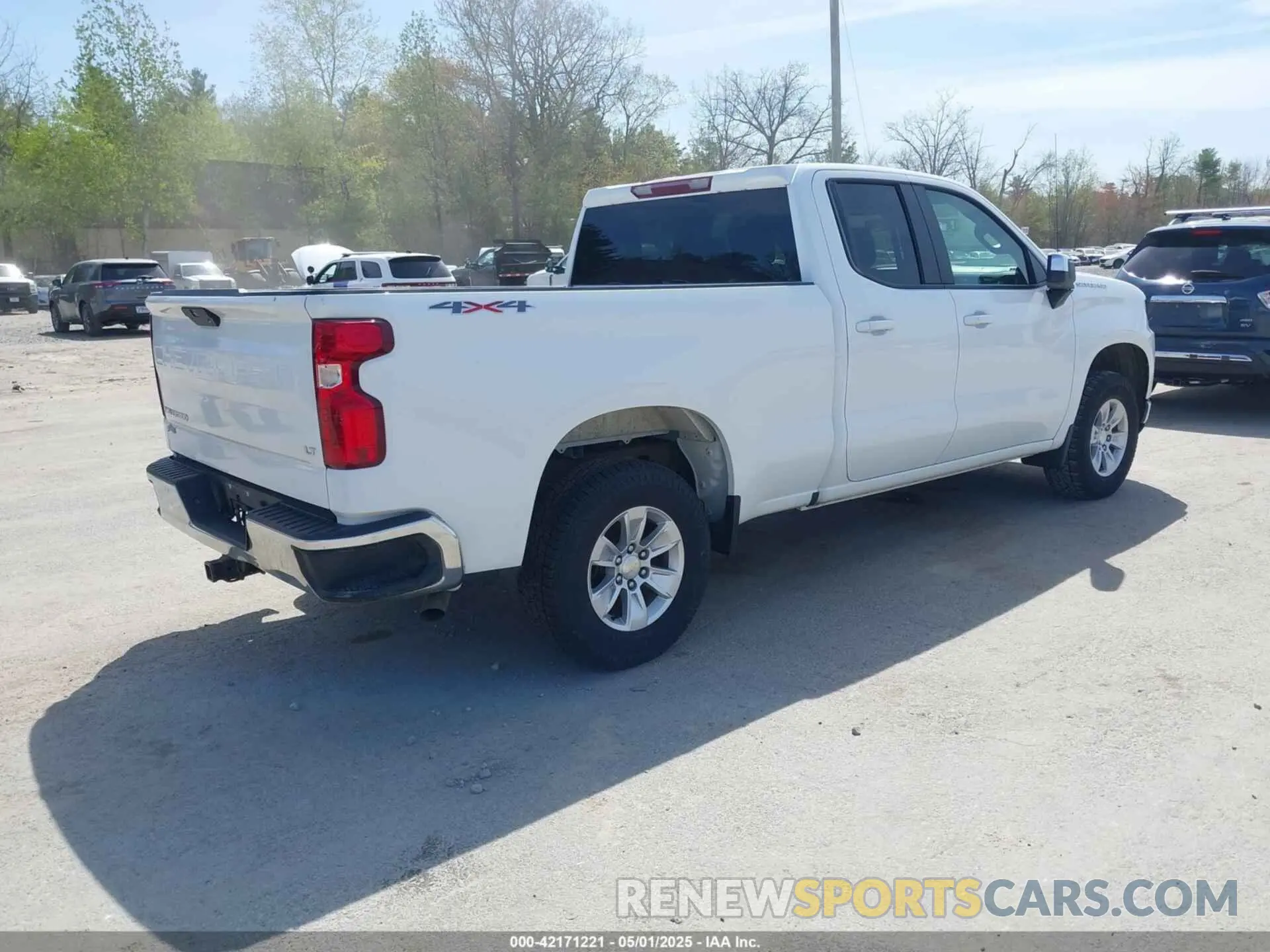 4 Photograph of a damaged car 1GCRYDEK2MZ136195 CHEVROLET SILVERADO 1500 2021