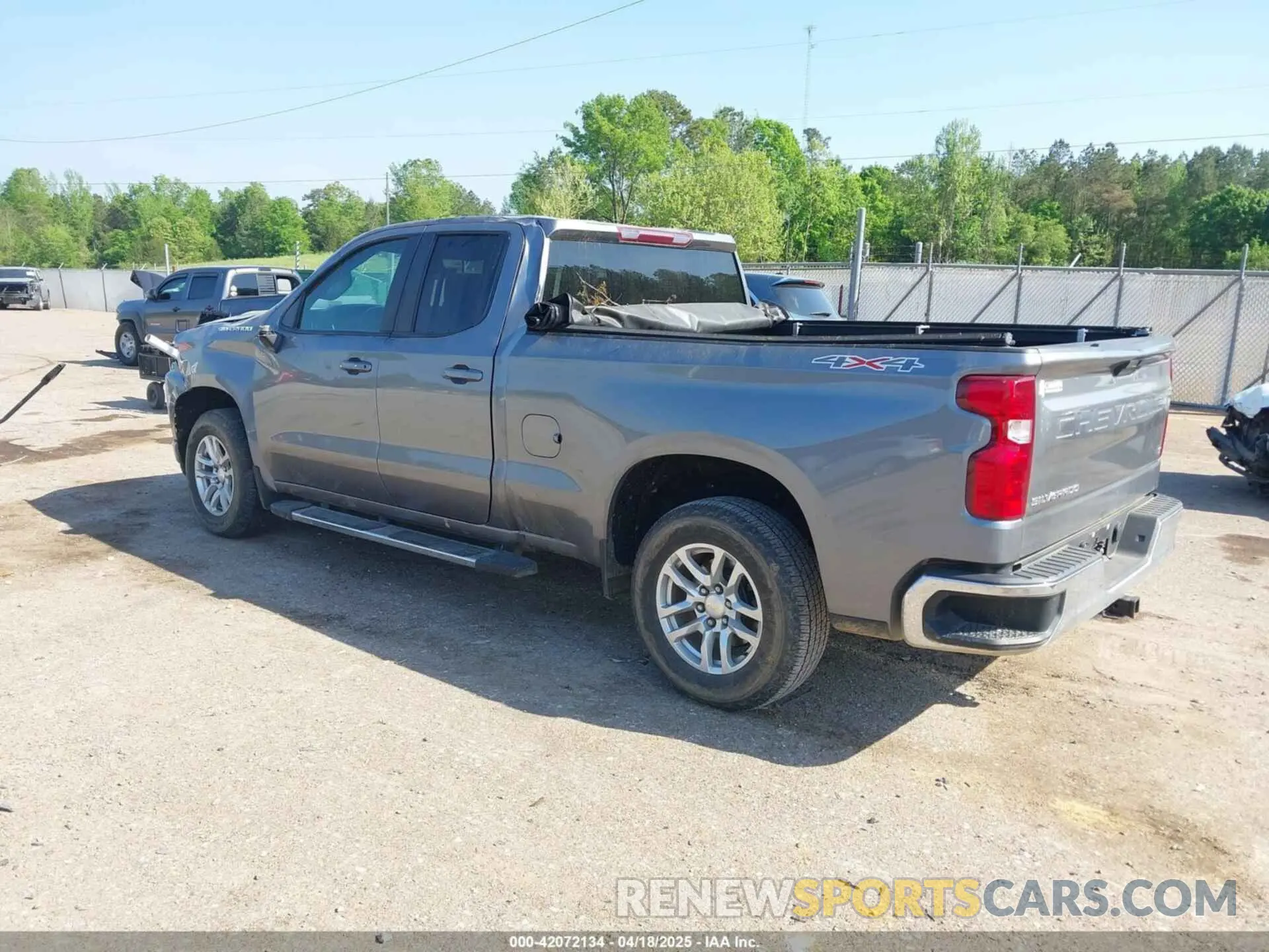 3 Photograph of a damaged car 1GCRYJEK1MZ376305 CHEVROLET SILVERADO 1500 2021
