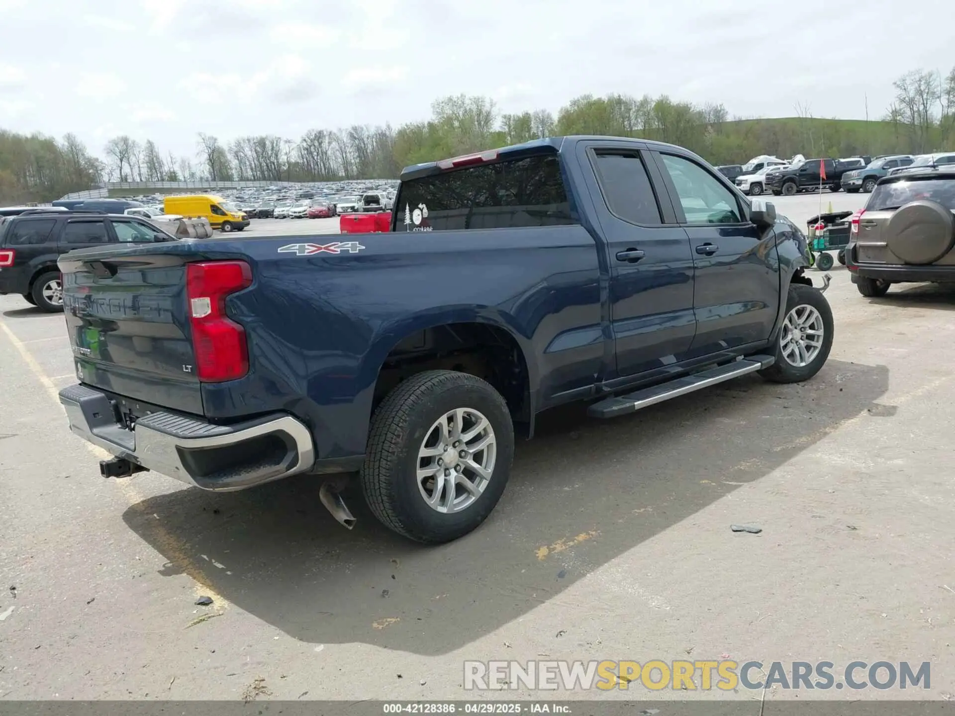 4 Photograph of a damaged car 1GCRYJEK9MZ341902 CHEVROLET SILVERADO 1500 2021