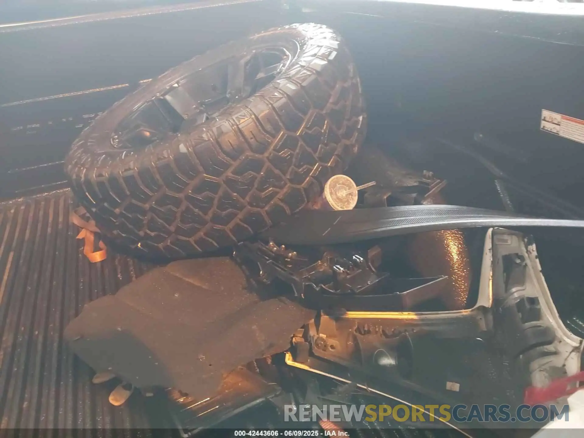 12 Photograph of a damaged car 1GCUYAEF8MZ129201 CHEVROLET SILVERADO 1500 2021