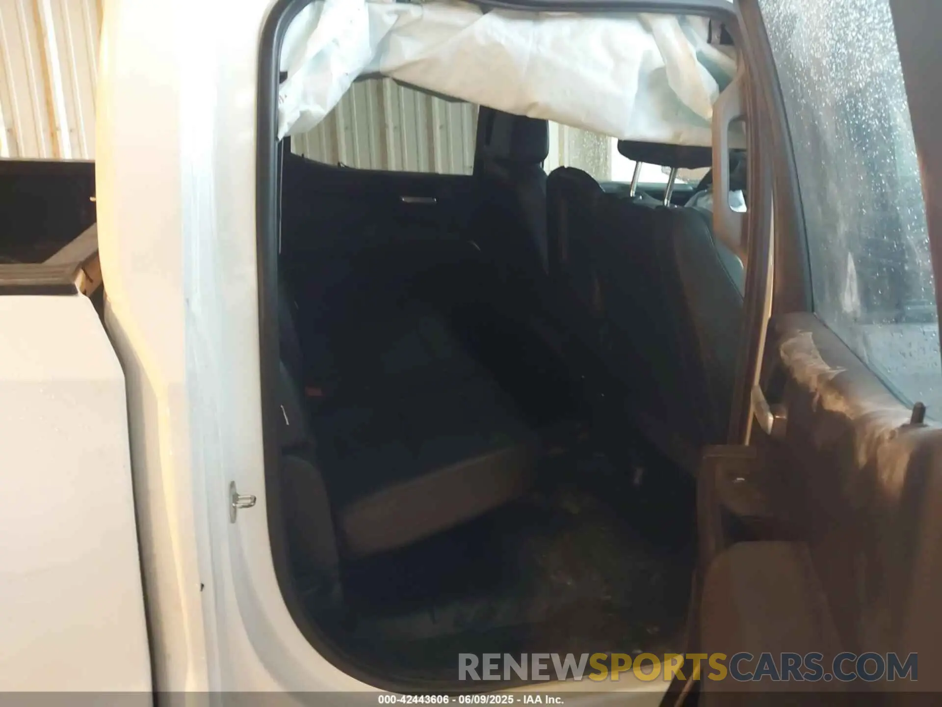 8 Photograph of a damaged car 1GCUYAEF8MZ129201 CHEVROLET SILVERADO 1500 2021