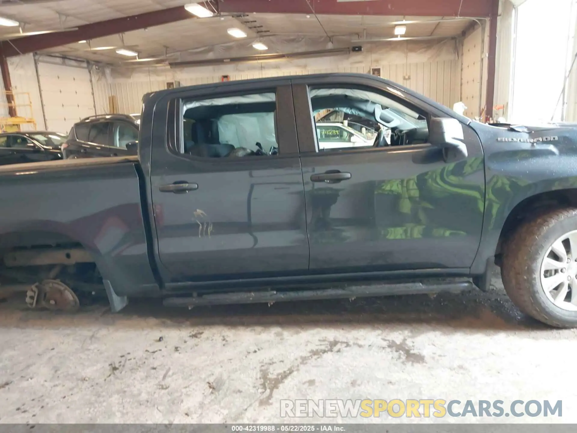 12 Photograph of a damaged car 1GCUYBEF6MZ110183 CHEVROLET SILVERADO 1500 2021