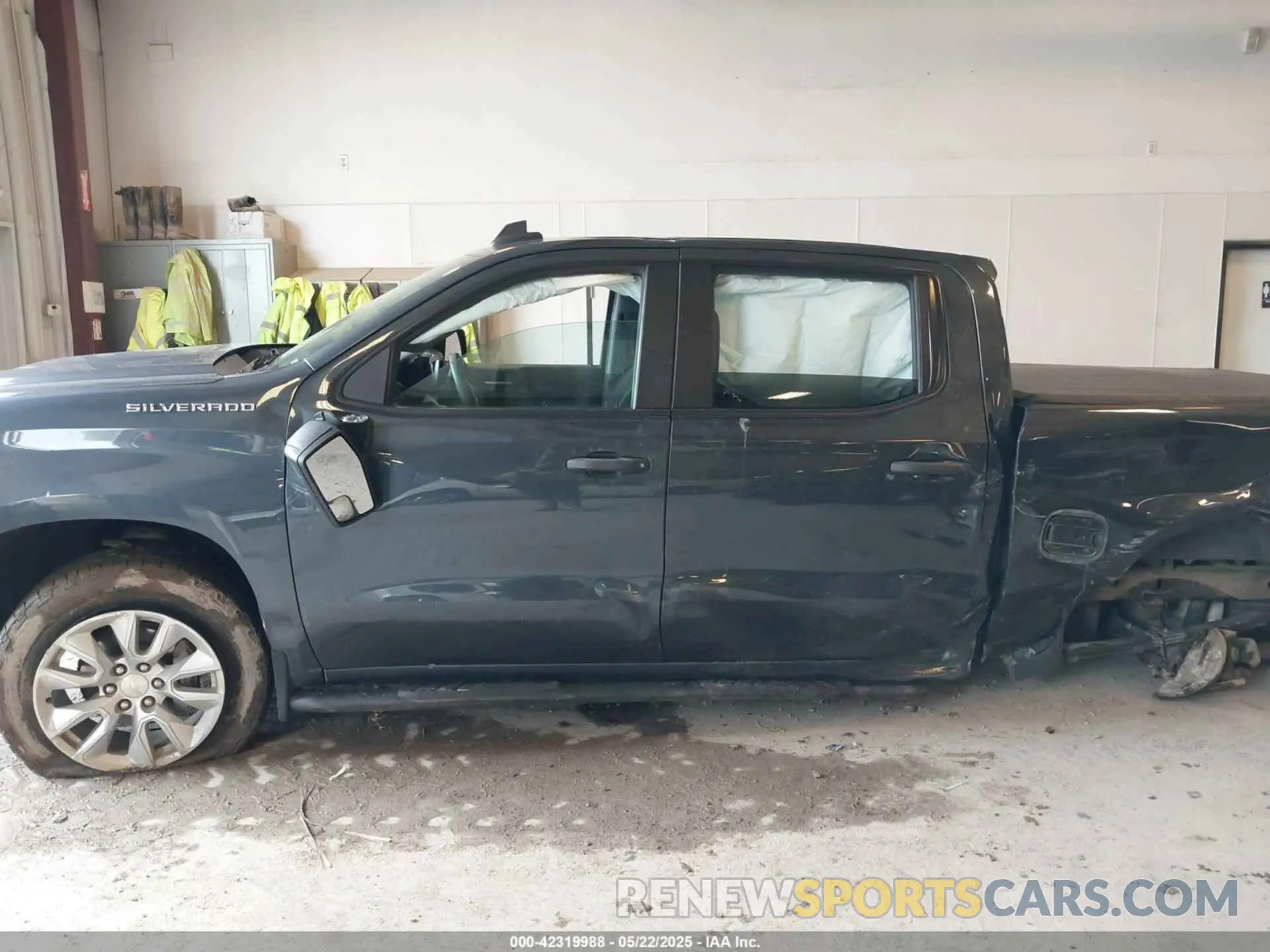 13 Photograph of a damaged car 1GCUYBEF6MZ110183 CHEVROLET SILVERADO 1500 2021