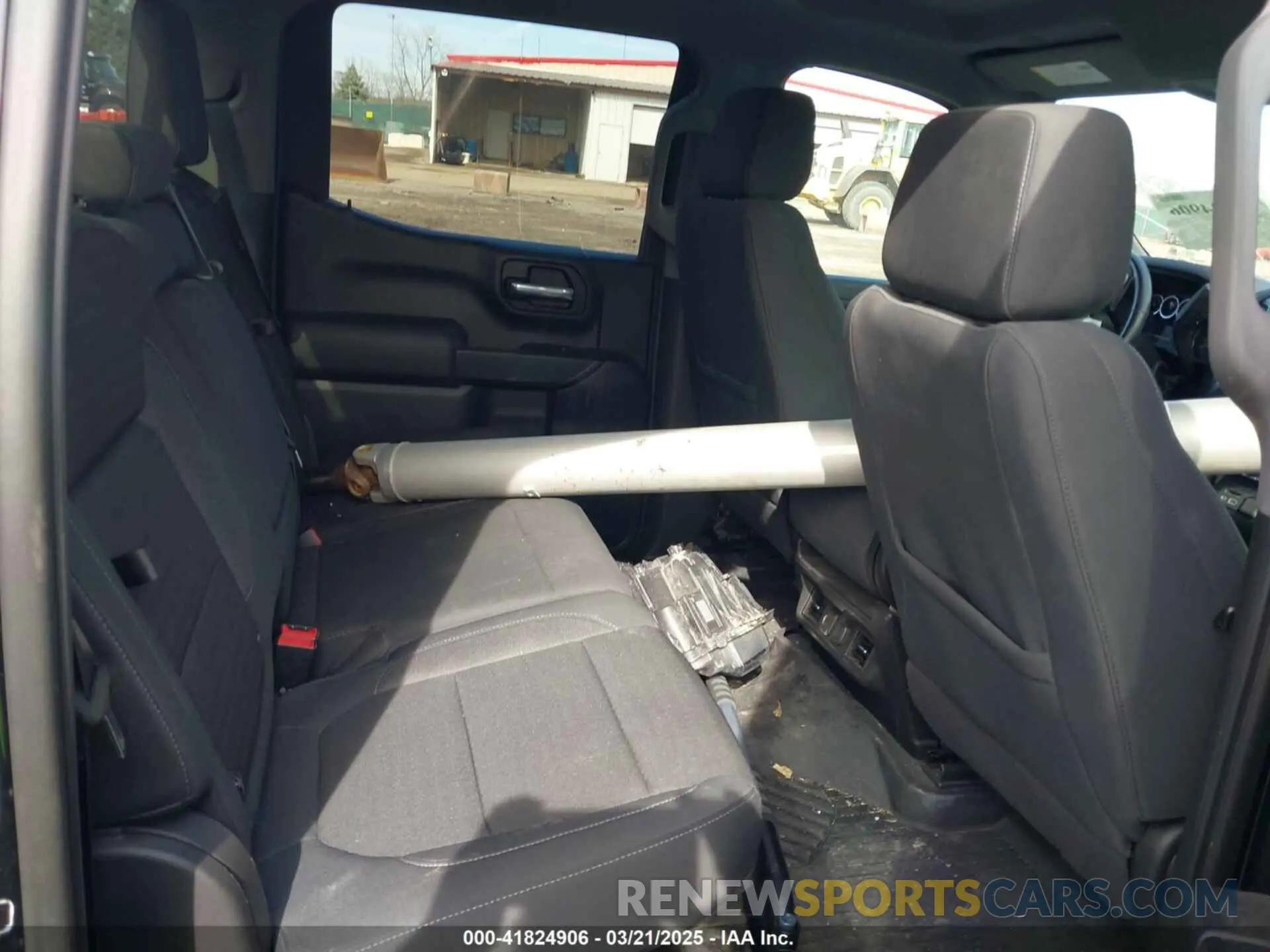 8 Photograph of a damaged car 1GCUYDED0MZ253365 CHEVROLET SILVERADO 1500 2021