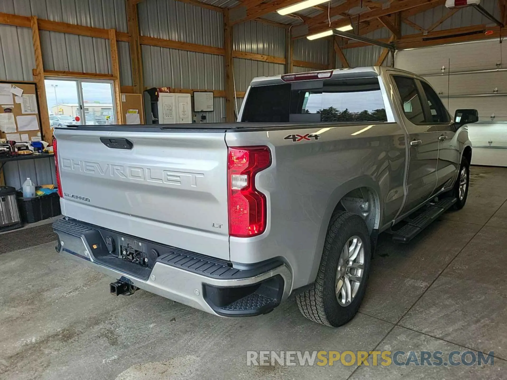 12 Photograph of a damaged car 1GCUYDED2MZ236826 CHEVROLET SILVERADO 1500 2021