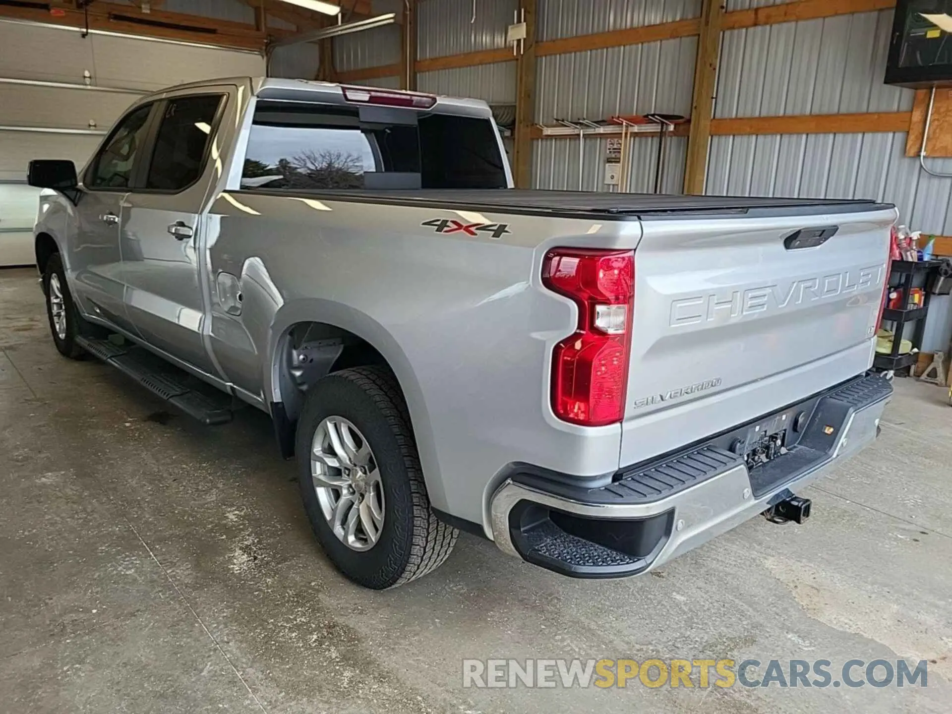 6 Photograph of a damaged car 1GCUYDED2MZ236826 CHEVROLET SILVERADO 1500 2021