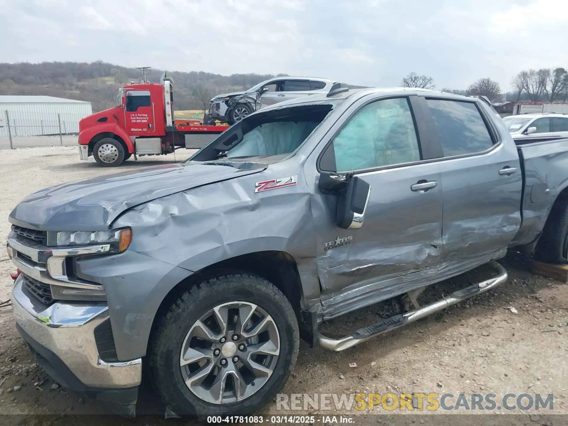 17 Photograph of a damaged car 1GCUYDED3MZ173770 CHEVROLET SILVERADO 1500 2021