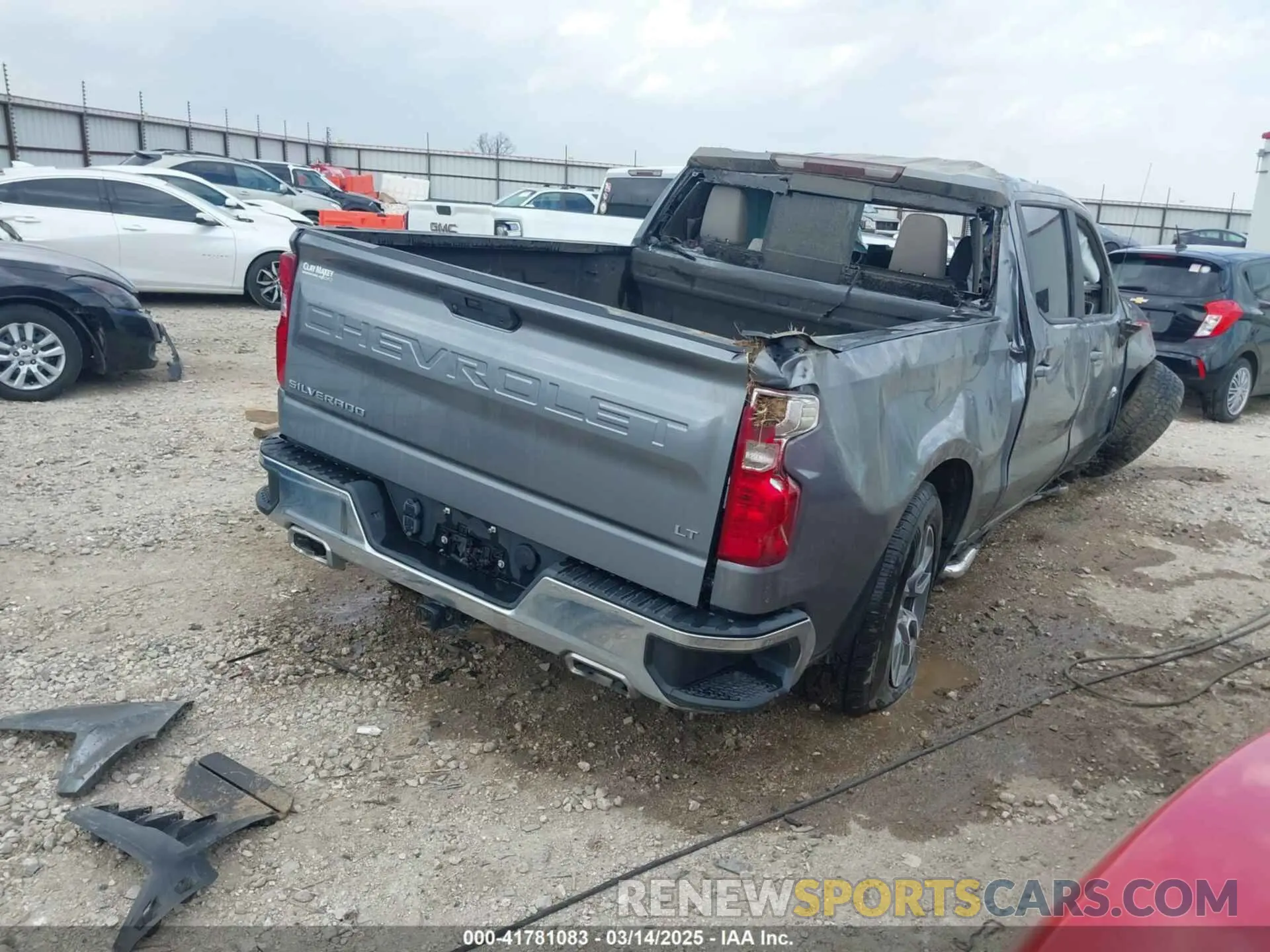4 Photograph of a damaged car 1GCUYDED3MZ173770 CHEVROLET SILVERADO 1500 2021