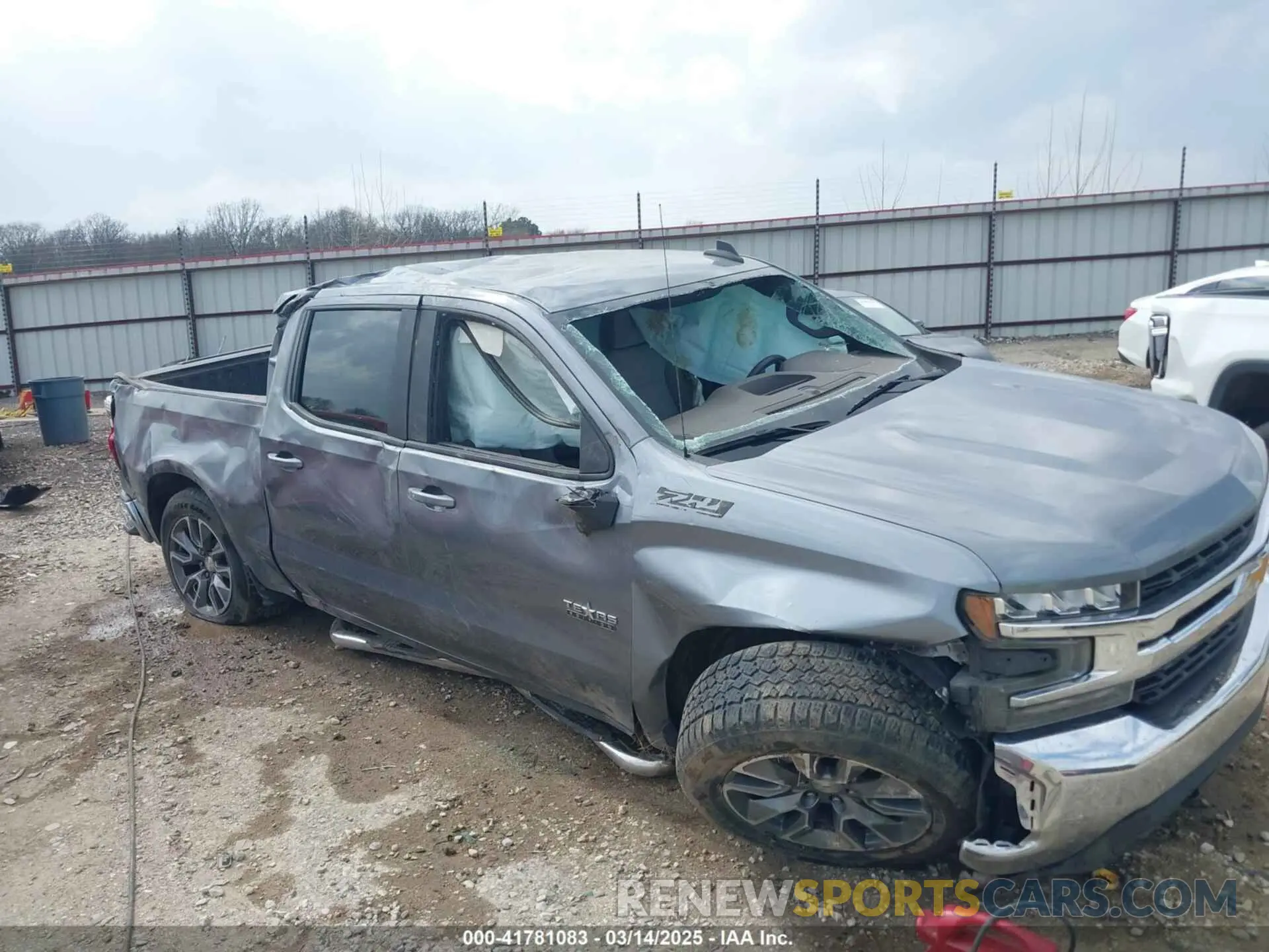 6 Photograph of a damaged car 1GCUYDED3MZ173770 CHEVROLET SILVERADO 1500 2021