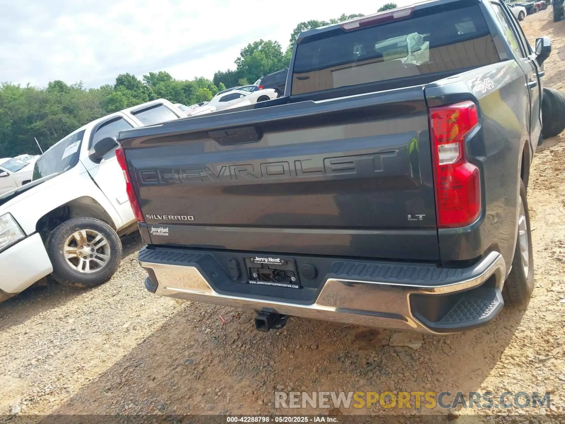15 Photograph of a damaged car 1GCUYDED6MZ355155 CHEVROLET SILVERADO 1500 2021