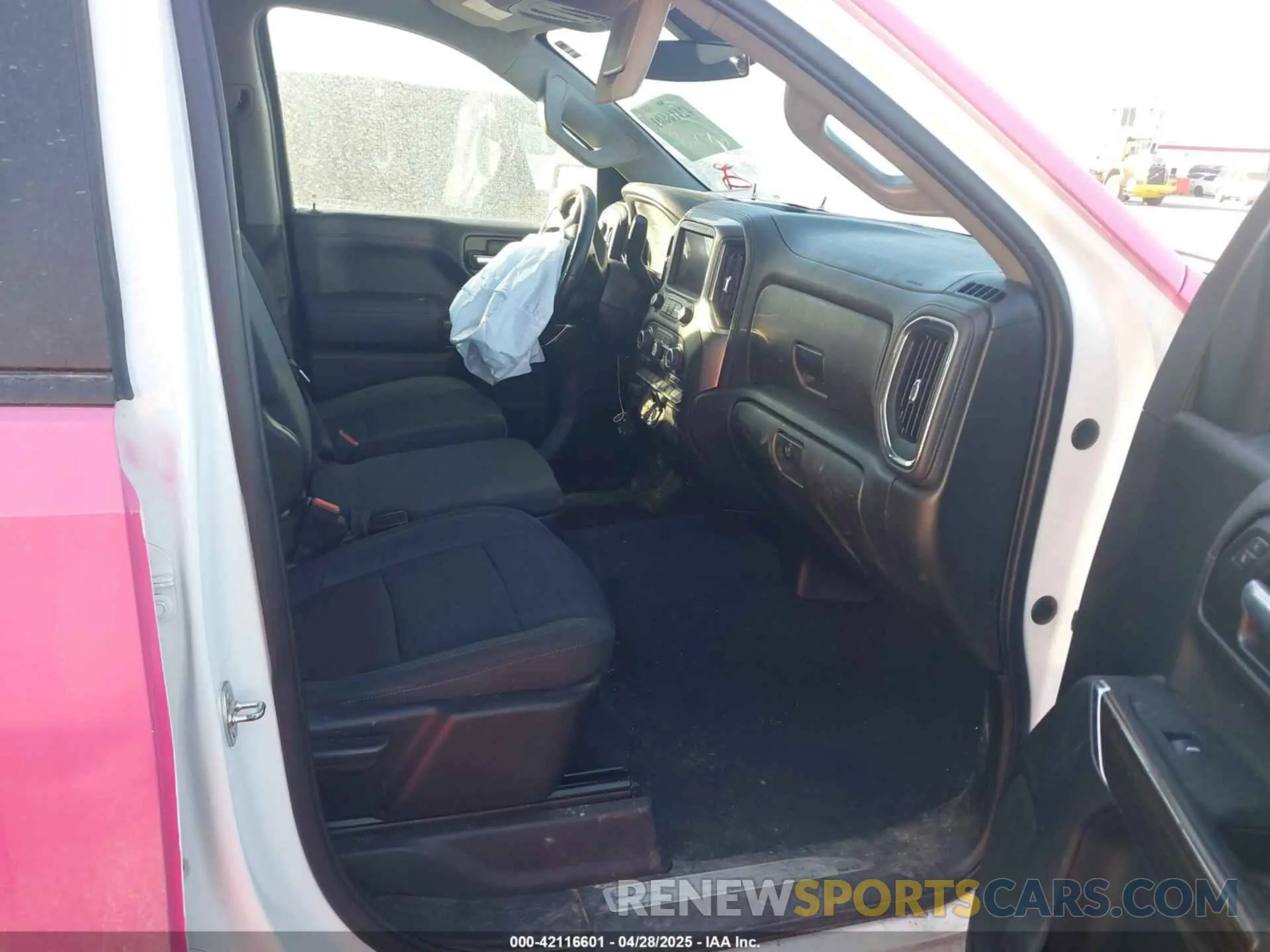 5 Photograph of a damaged car 1GCUYDED6MZ415709 CHEVROLET SILVERADO 1500 2021