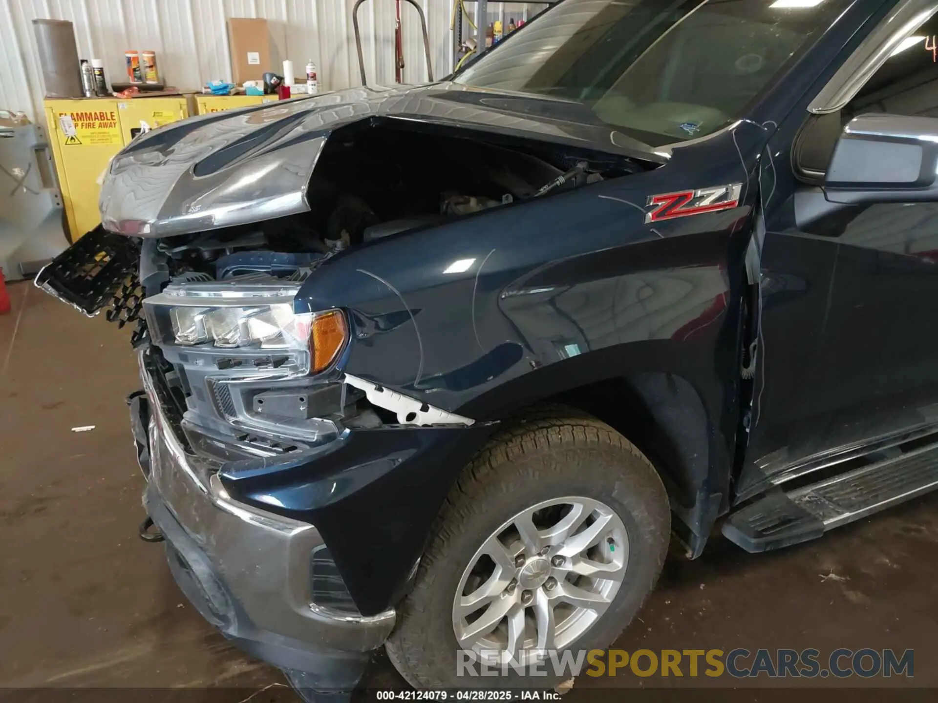 18 Photograph of a damaged car 1GCUYDED9MZ362116 CHEVROLET SILVERADO 1500 2021