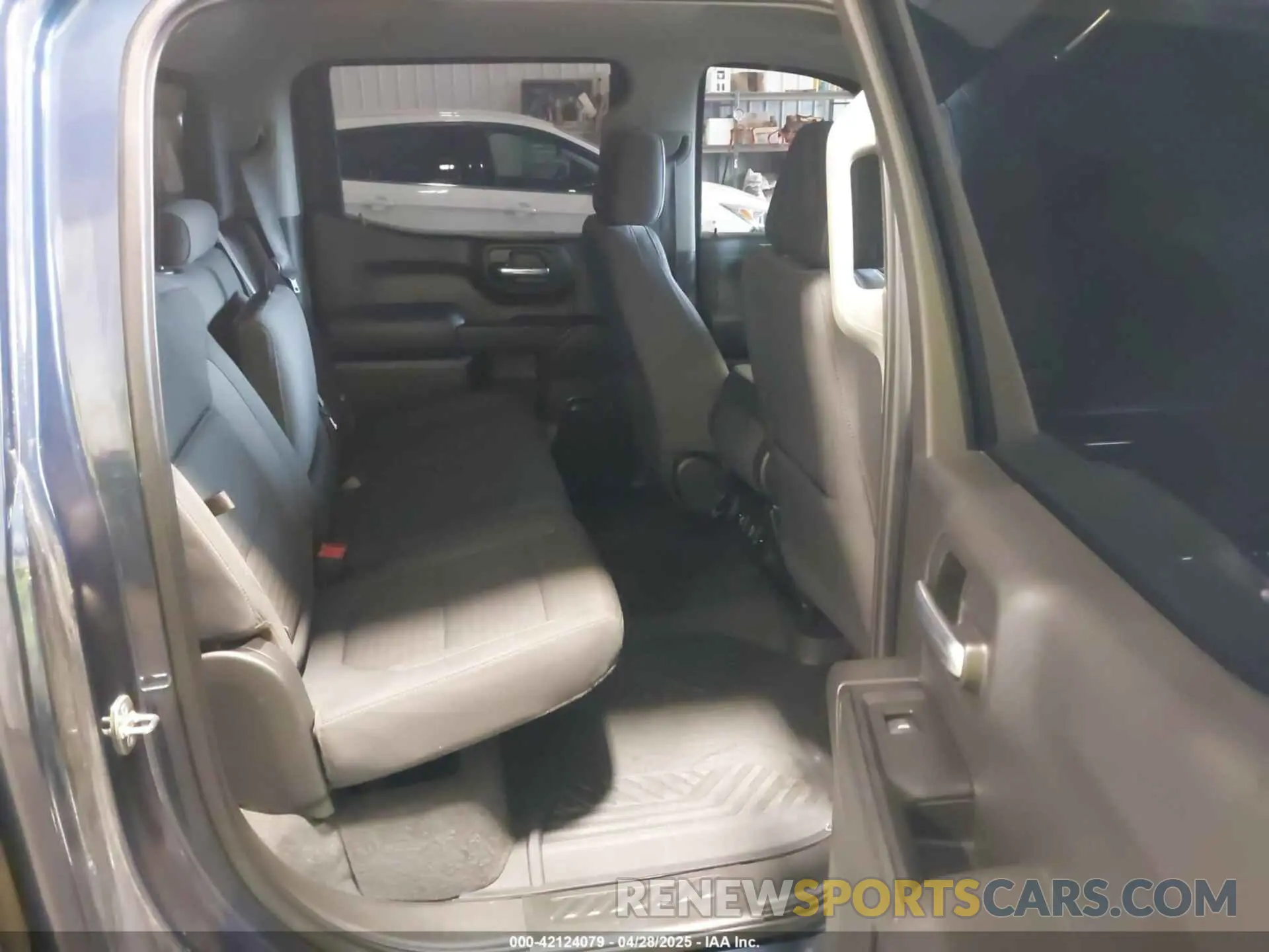 8 Photograph of a damaged car 1GCUYDED9MZ362116 CHEVROLET SILVERADO 1500 2021